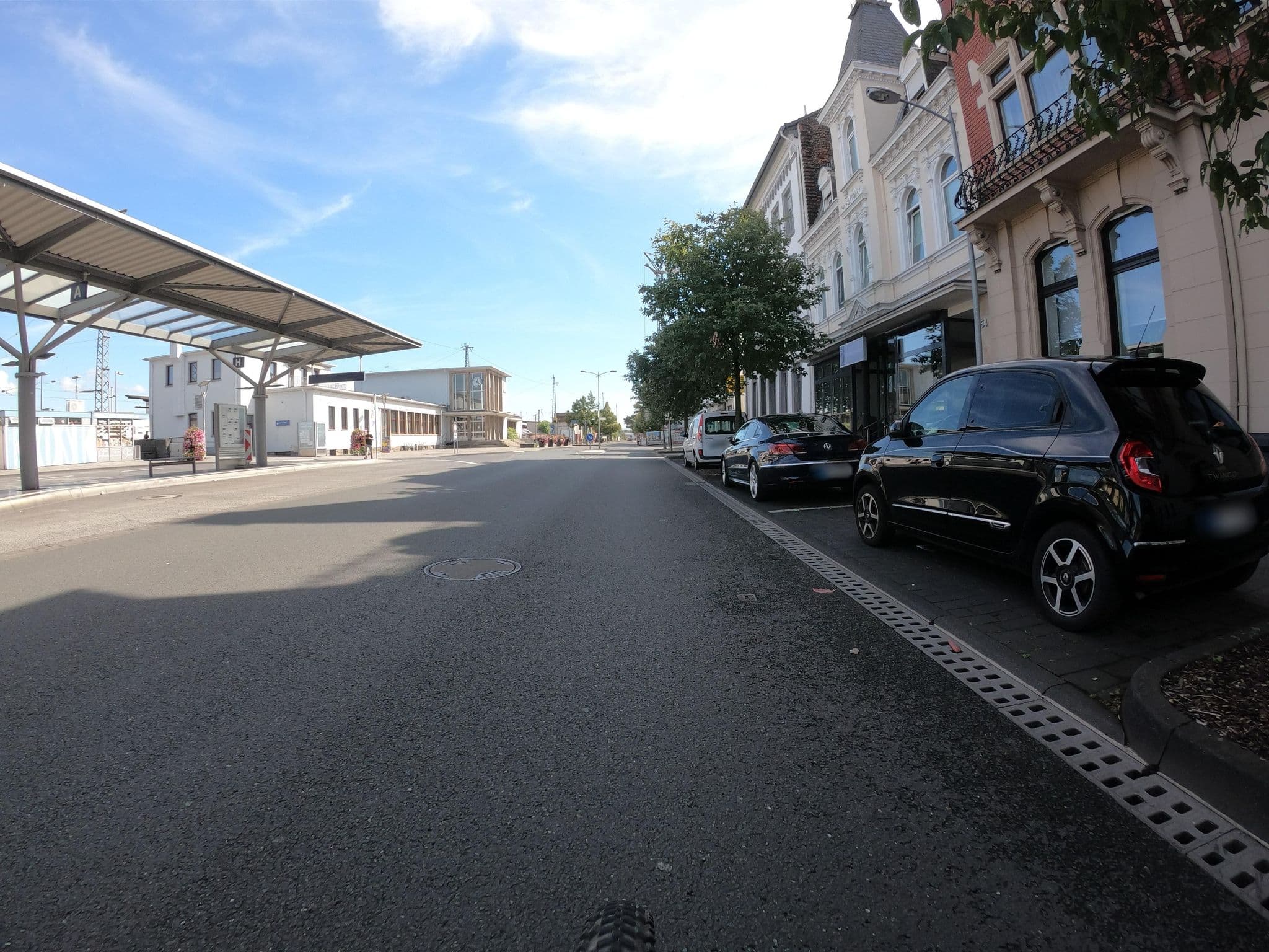 Street view near Falkenburg Garni, Neuwied — © bernd1960 (CC BY-SA · Mapillary)