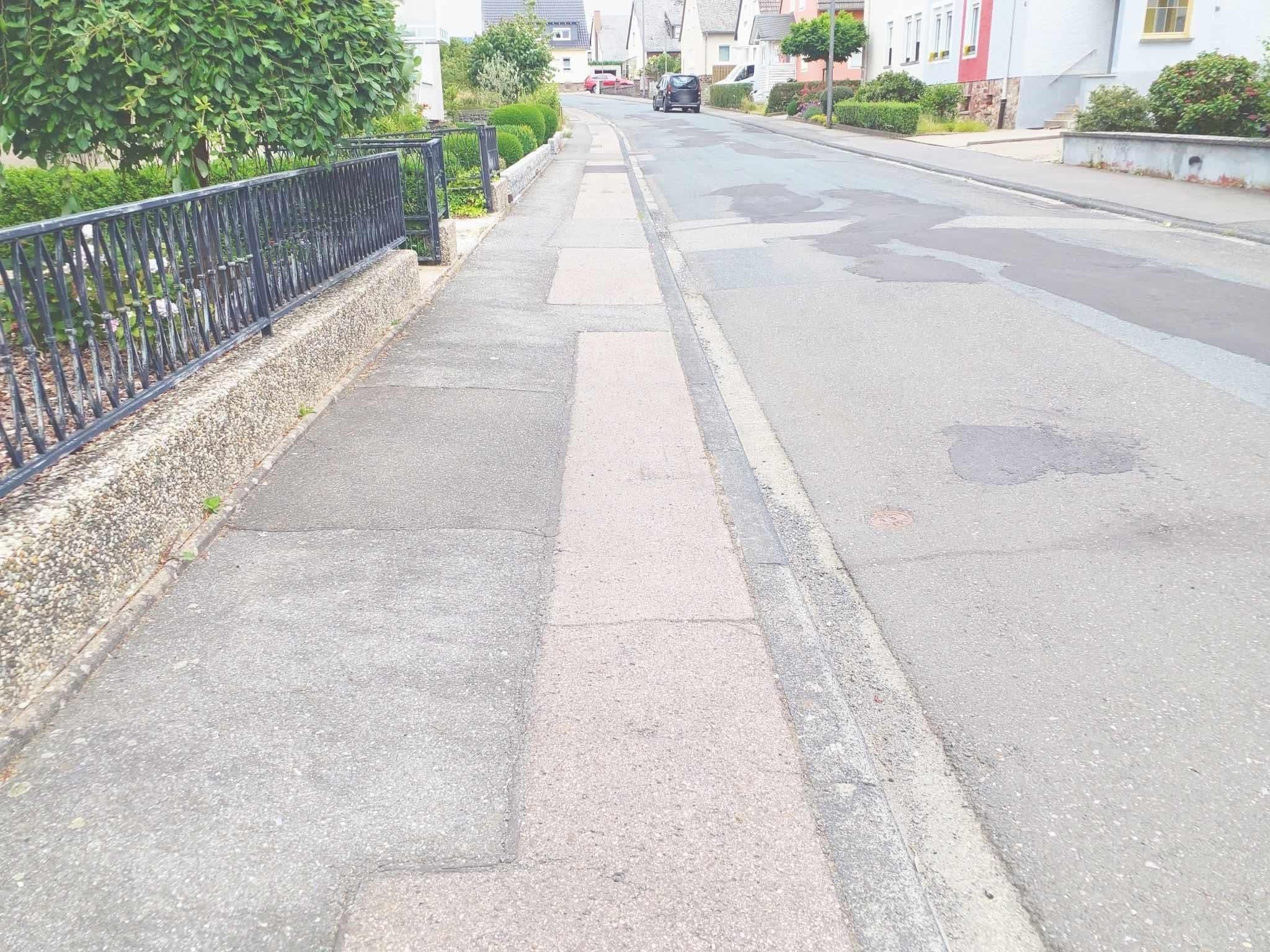 Street view near Ferienhaus Dorr, Kastellaun — © Vosgivince (CC BY-SA · Mapillary)