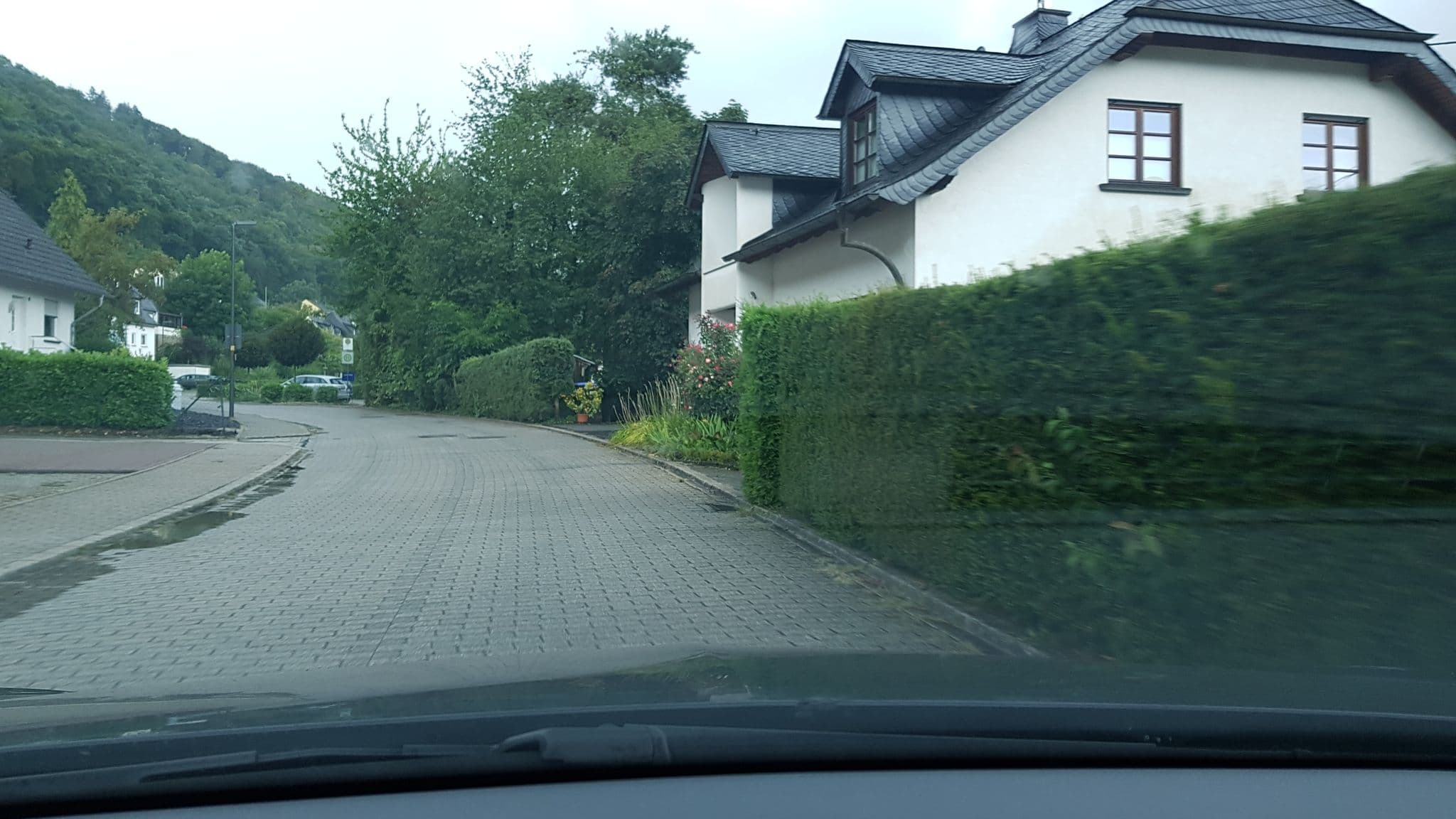Street view near Moselschön Das Ferienhaus, Löf — © Lowiekse (CC BY-SA · Mapillary)
