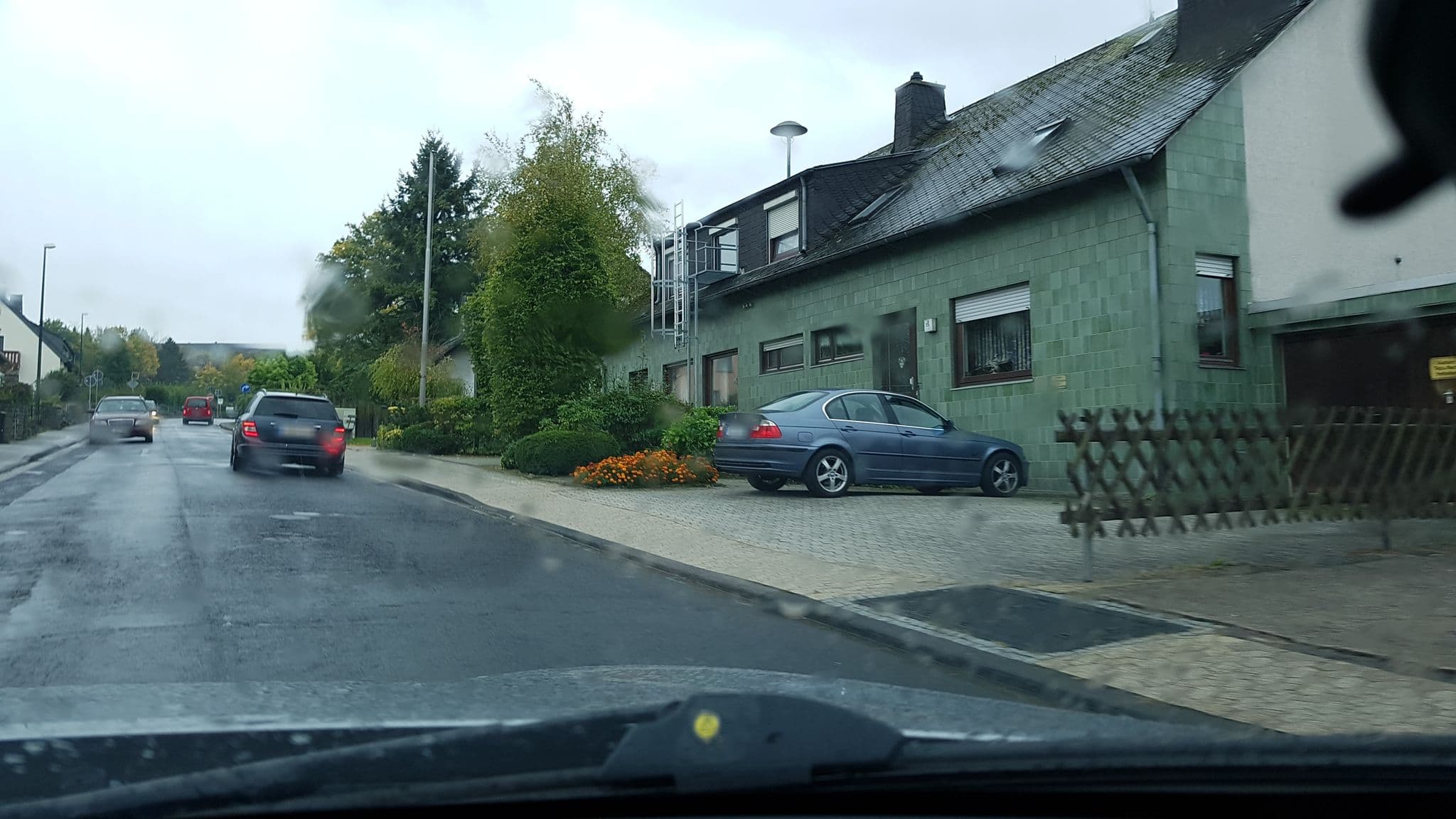Street view near Ortsgemeinde Urbar, Urbar — © stili (CC BY-SA · Mapillary)
