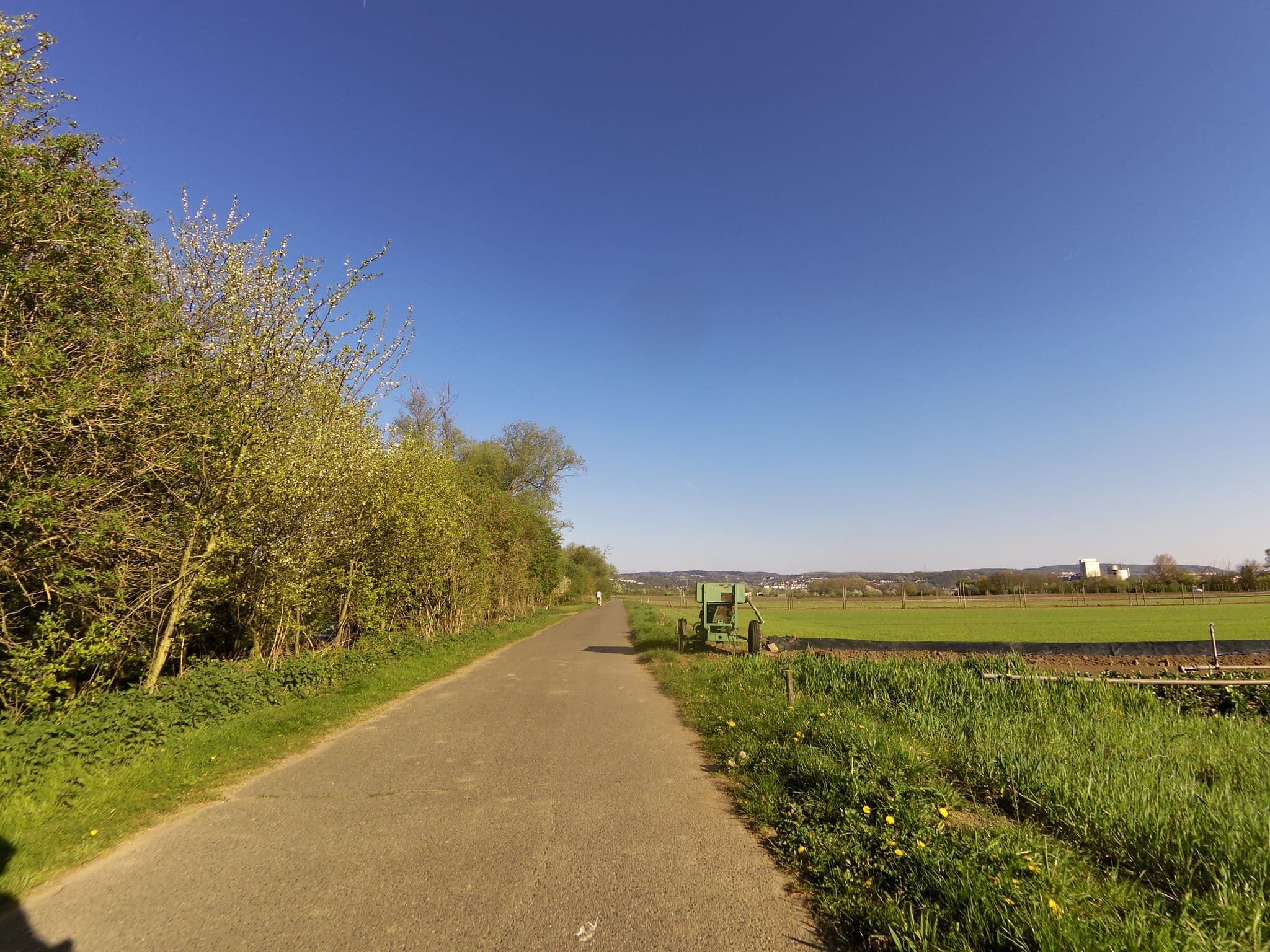 Street view near Becker's Hotel, Weitersburg — © bitnapper (CC BY-SA · Mapillary)