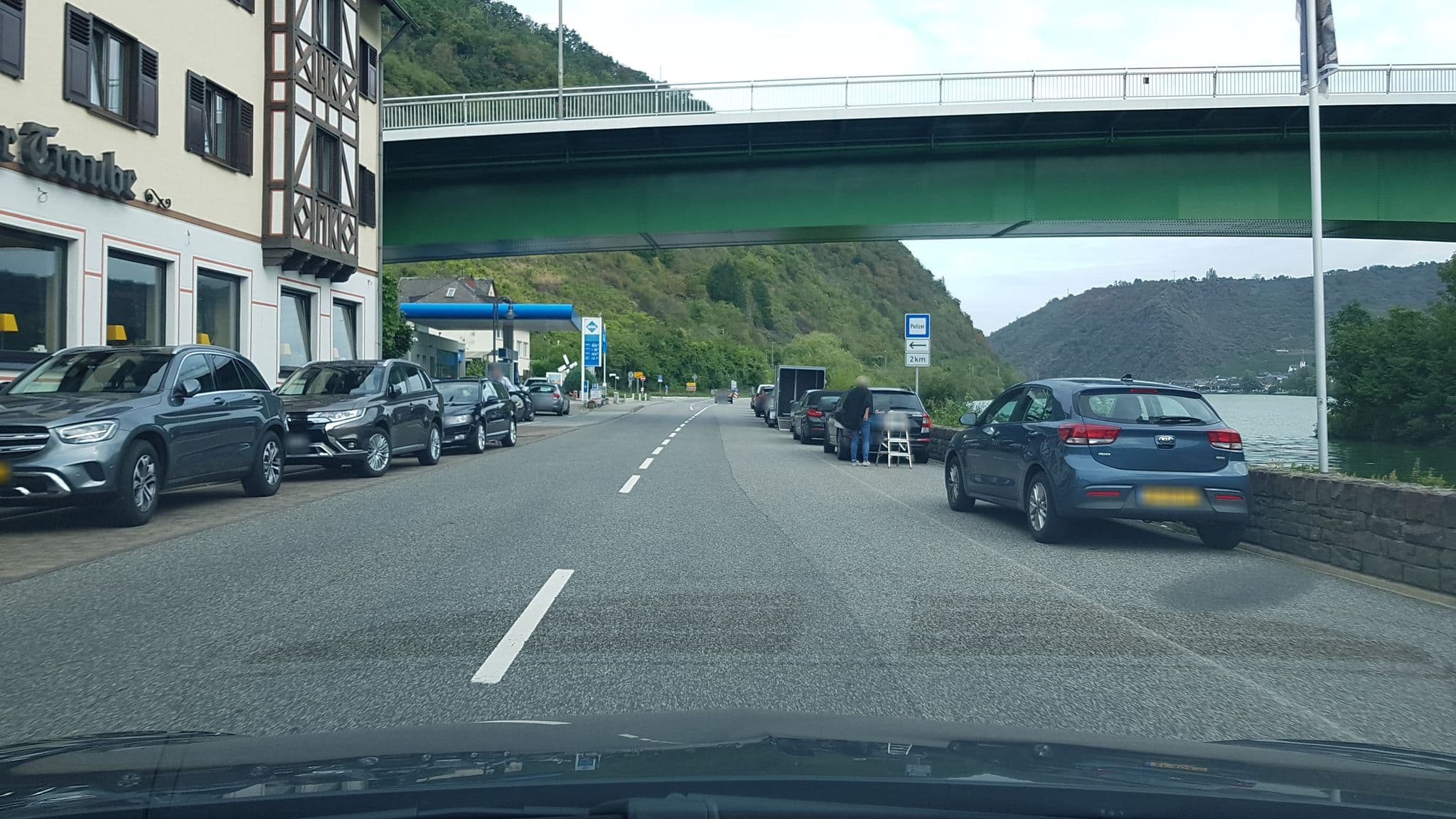 Street view near Hotel Traube Lof, Löf — © Lowiekse (CC BY-SA · Mapillary)