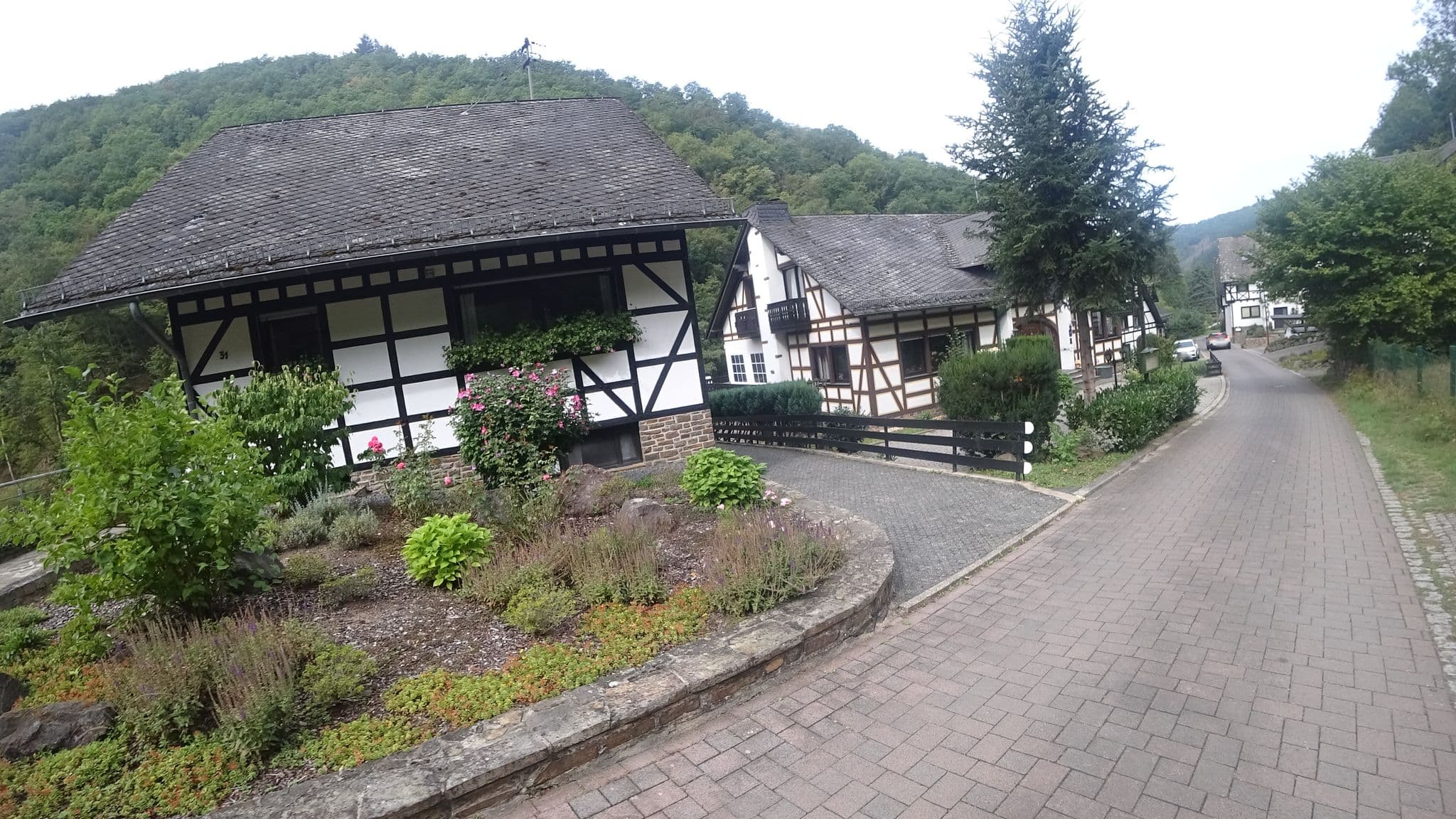 Street view near Dähler Stuben, Nörtershausen — © slpaxe (CC BY-SA · Mapillary)