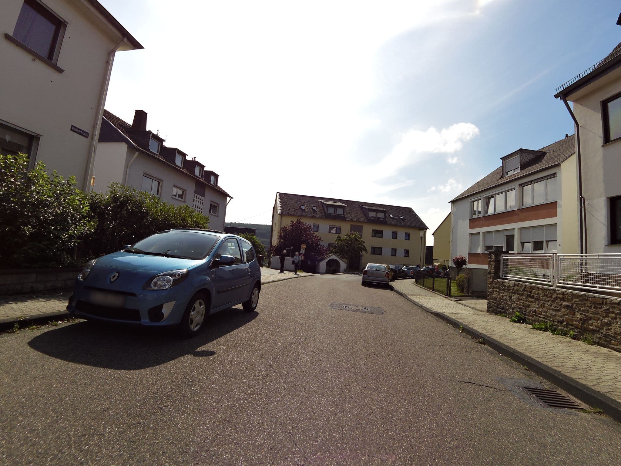 Street view near Konigsbacher Hotel, Lahnstein — © bitnapper (CC BY-SA · Mapillary)