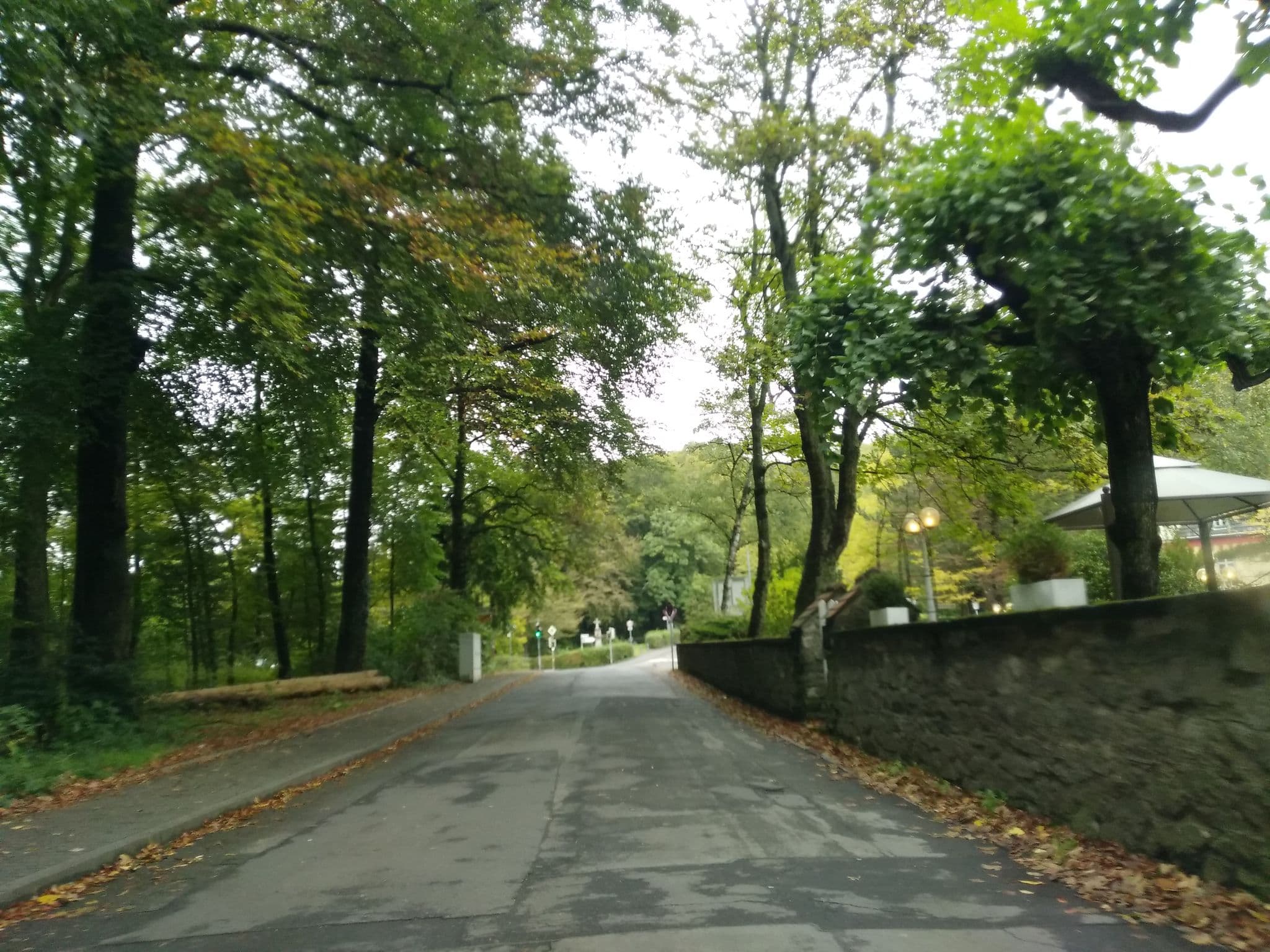Street view near Margarethenhof, Heisterbacherrott — © schwing (CC BY-SA · Mapillary)