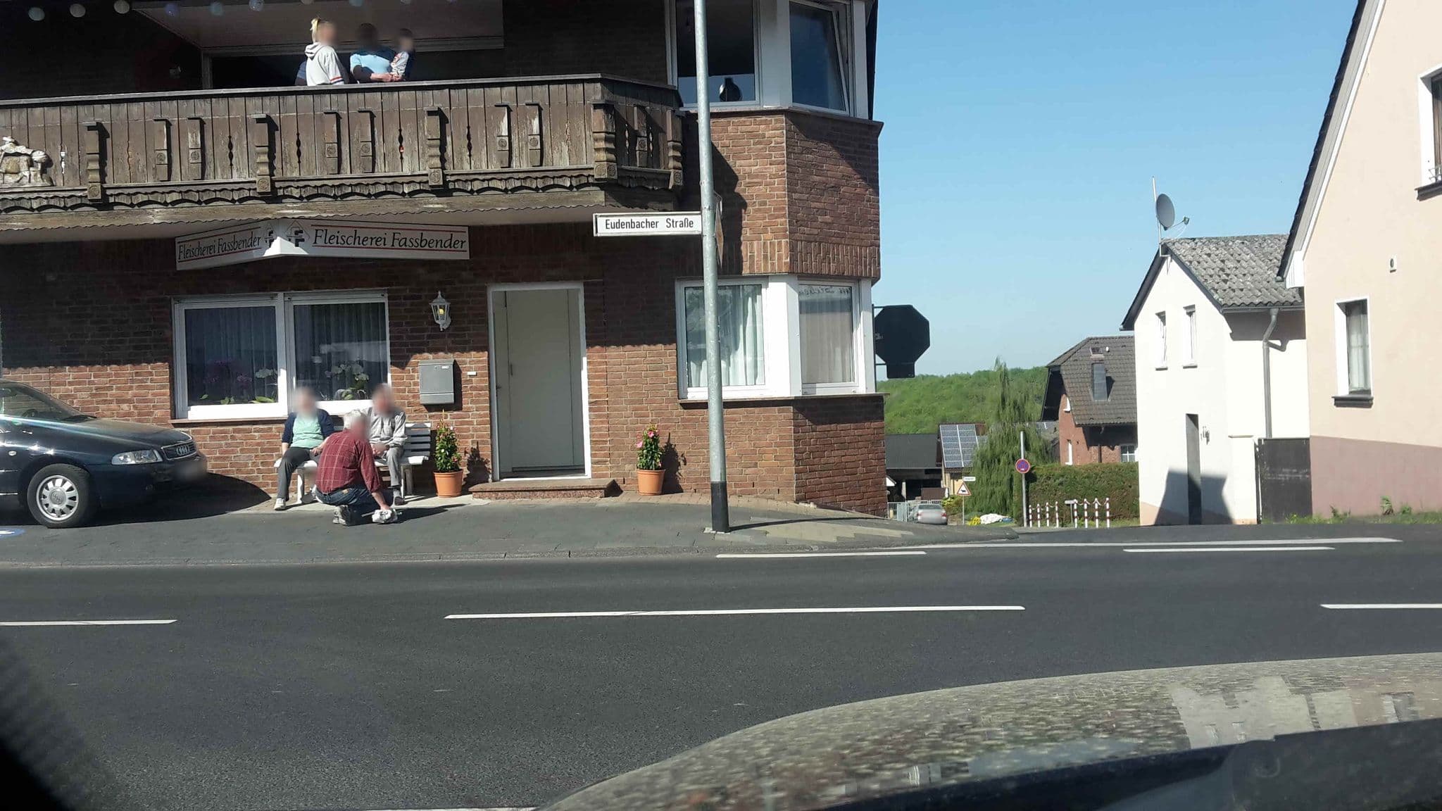 Street view near Gasthaus zum Siebengebirge, Oberpleis — © ps53773 (CC BY-SA · Mapillary)