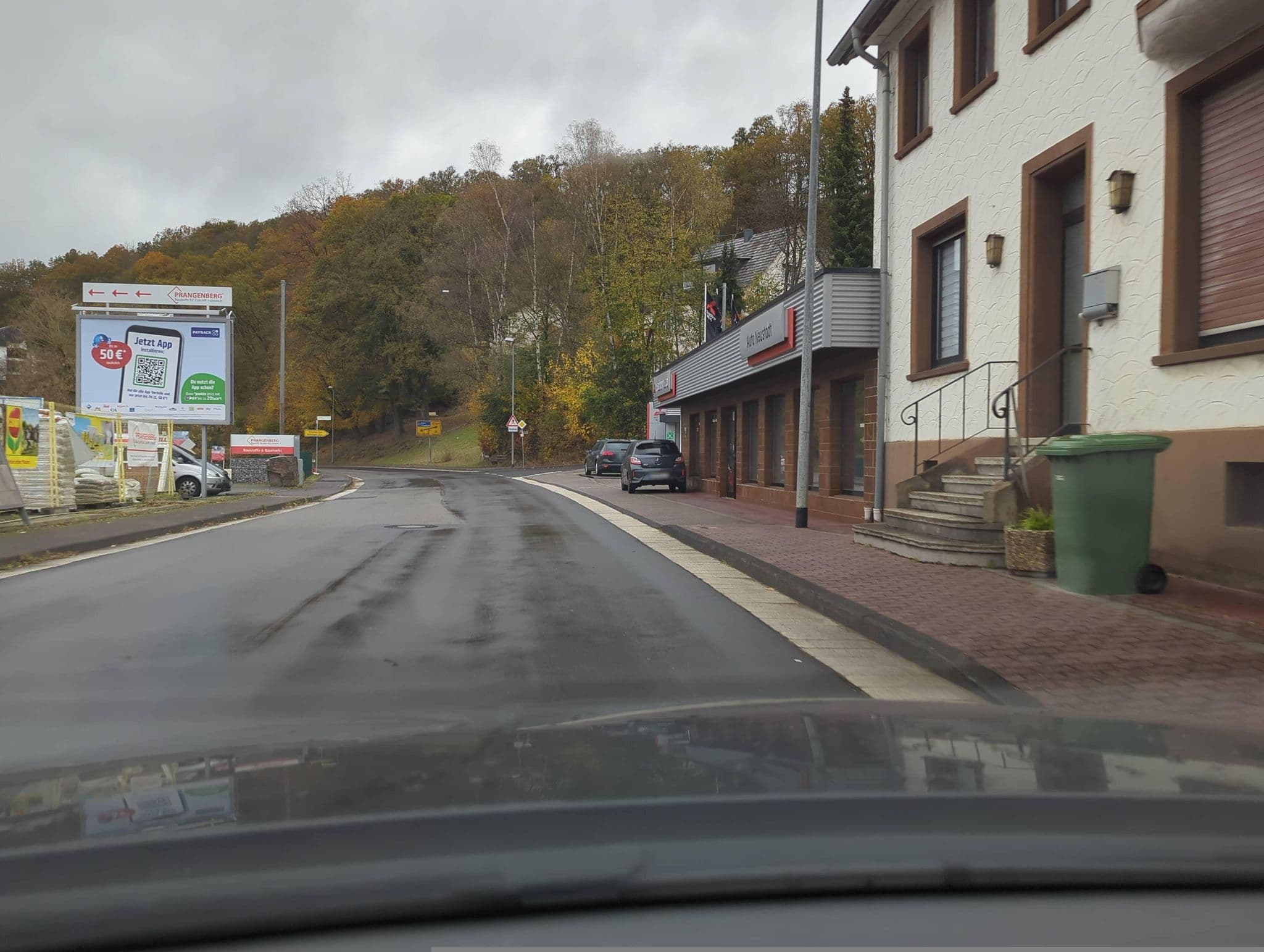 Street view near Auto-Mobil-Pflege & Zubehör / Neustadt, Asbach — © bernd1960 (CC BY-SA · Mapillary)