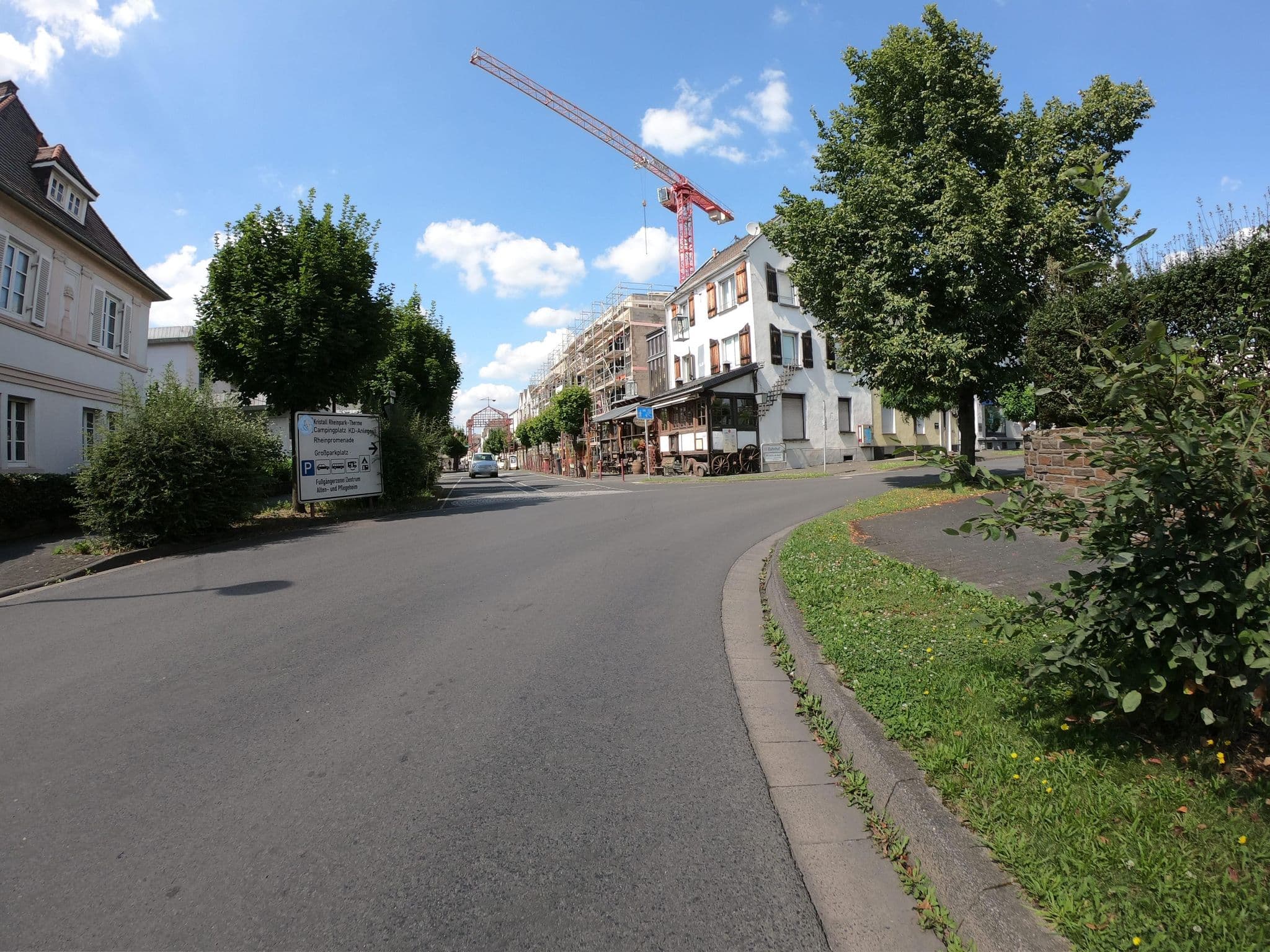 Street view near Ahle-Eck, Bad Hönningen — © bernd1960 (CC BY-SA · Mapillary)