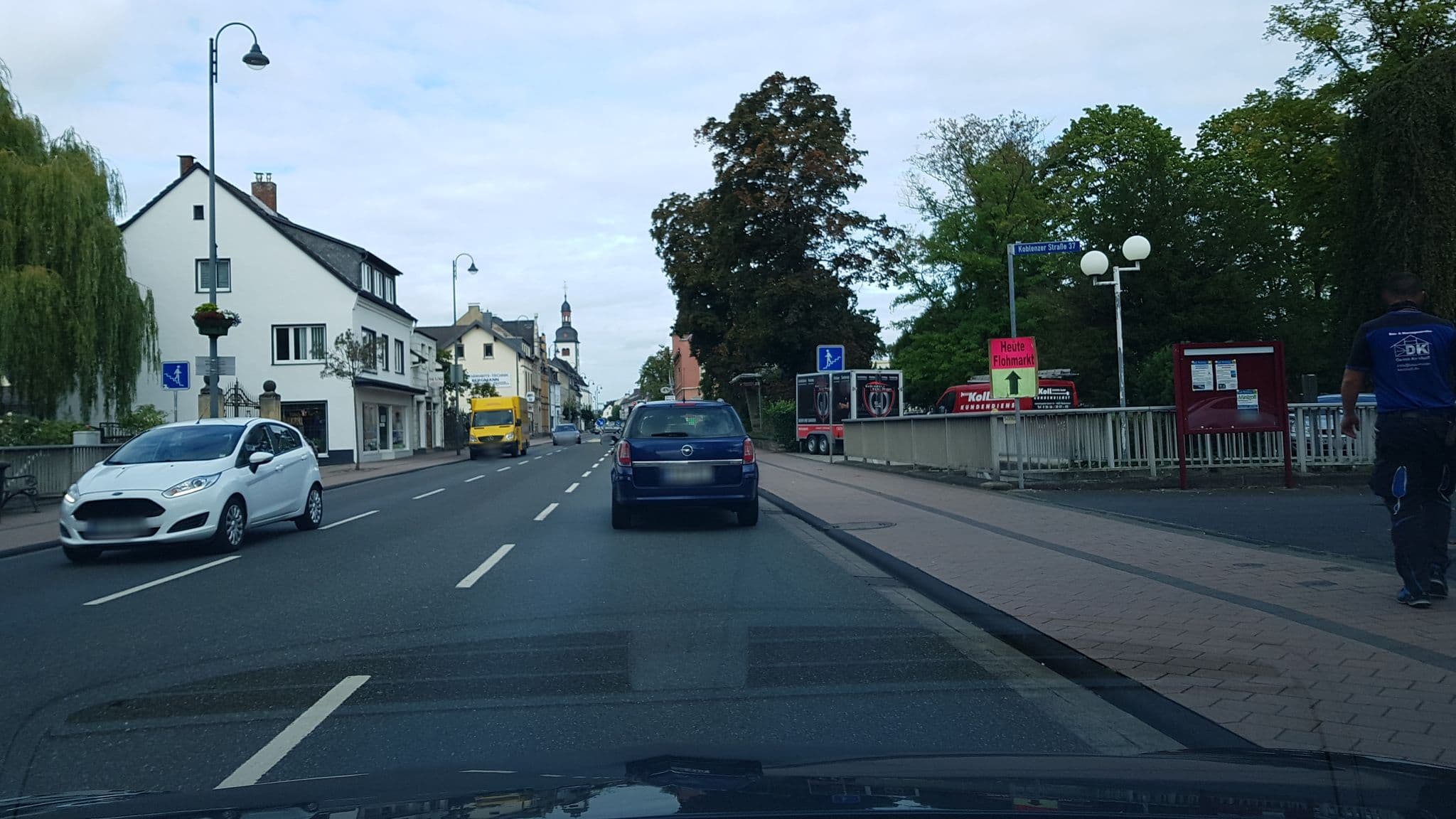 Street view near Hermann-Josef-Haus TH Wellenreiter, Bad Breisig — © Lowiekse (CC BY-SA · Mapillary)