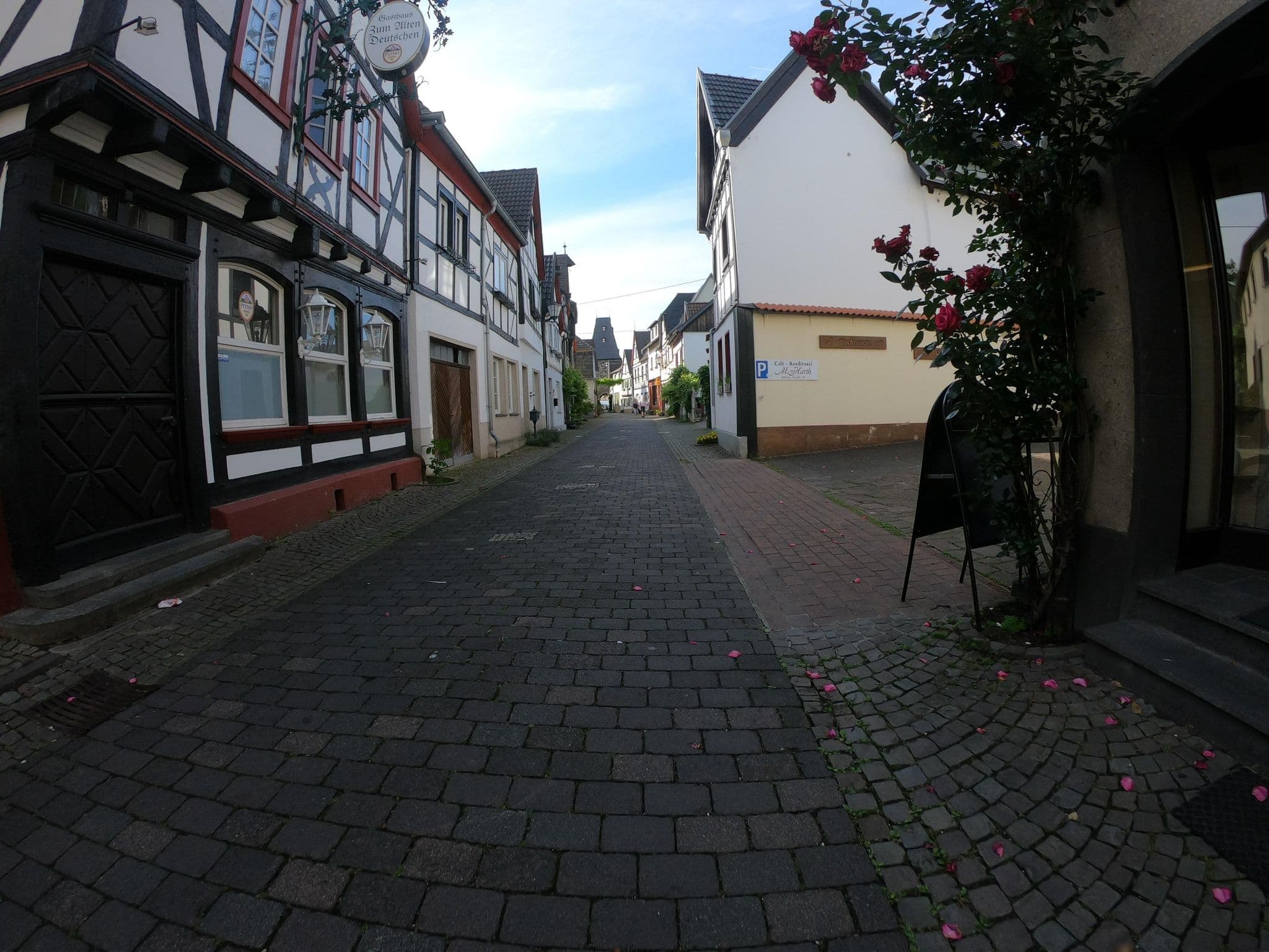 Street view near Zum Alten Deutschen, Erpel — © bernd1960 (CC BY-SA · Mapillary)
