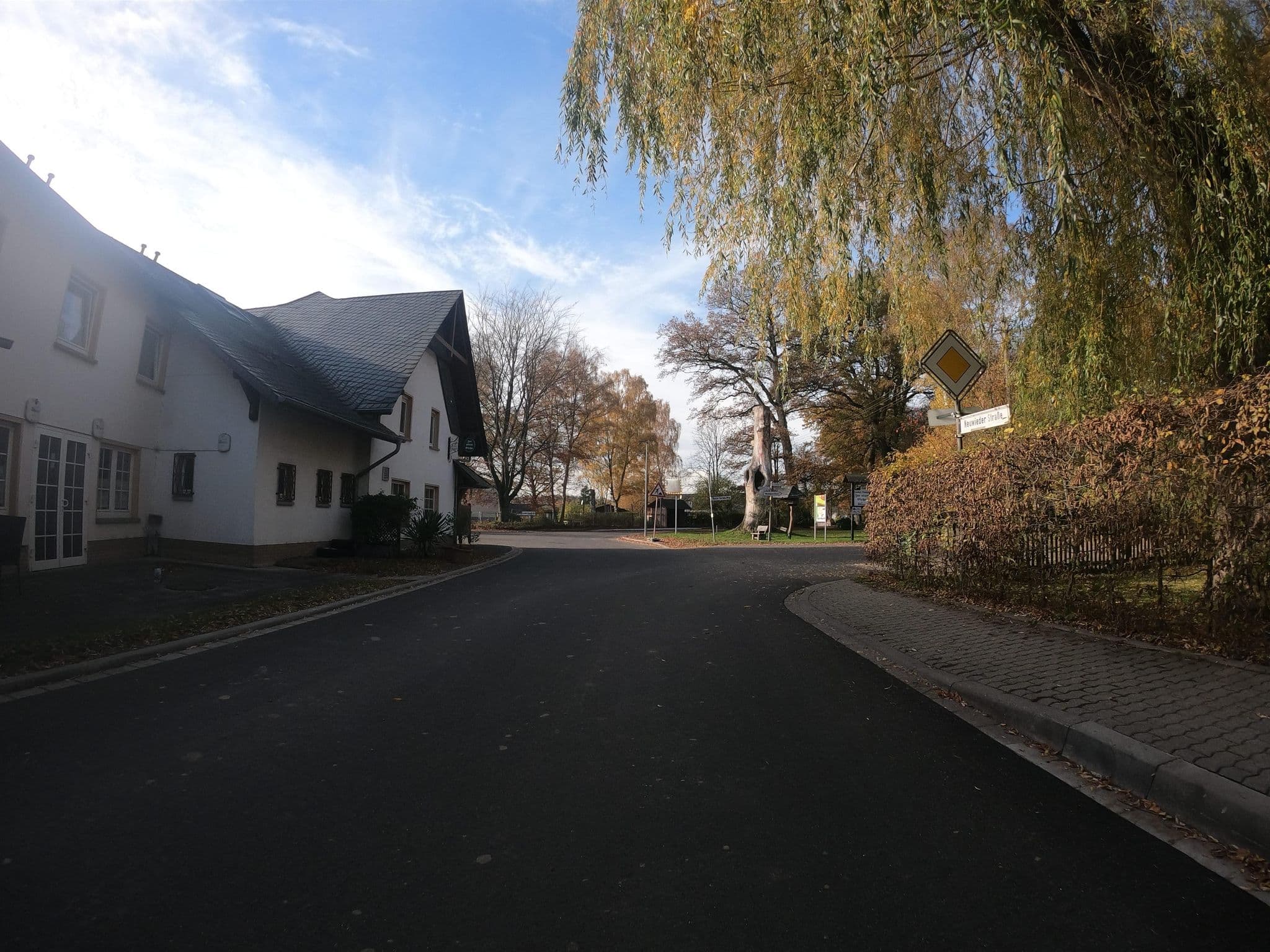 Street view near Pension Daheim, Flammersfeld — © bernd1960 (CC BY-SA · Mapillary)