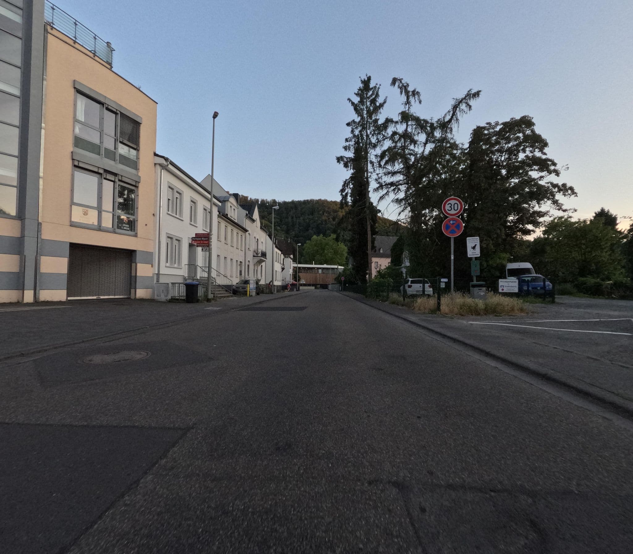 Street view near La Dolce Villa, Bad Ems — © kalcaaro (CC BY-SA · Mapillary)