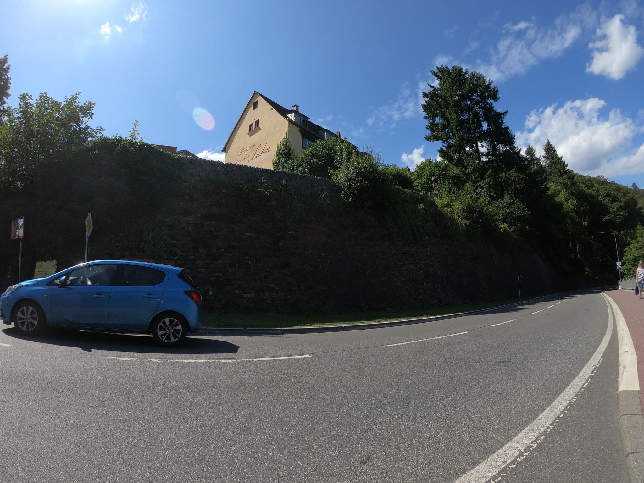 Street view near Pension Lahnblick, Nassau — © grinninghamster (CC BY-SA · Mapillary)