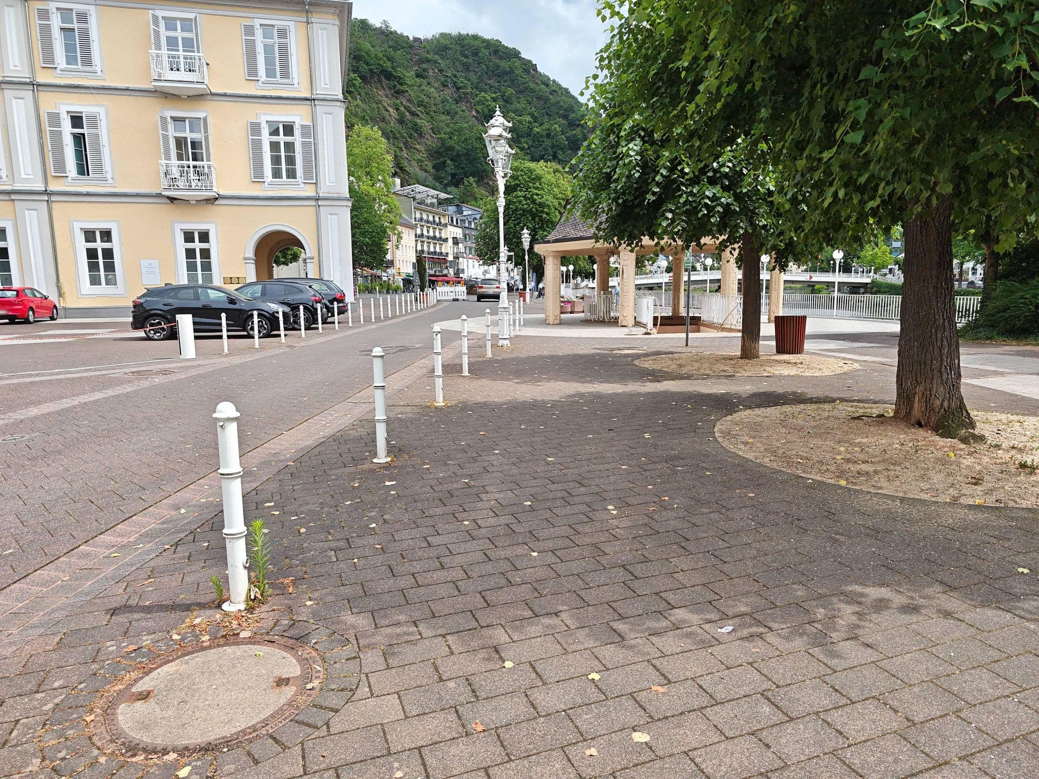 Street view near Häckers Lobby, Bad Ems — © stili (CC BY-SA · Mapillary)
