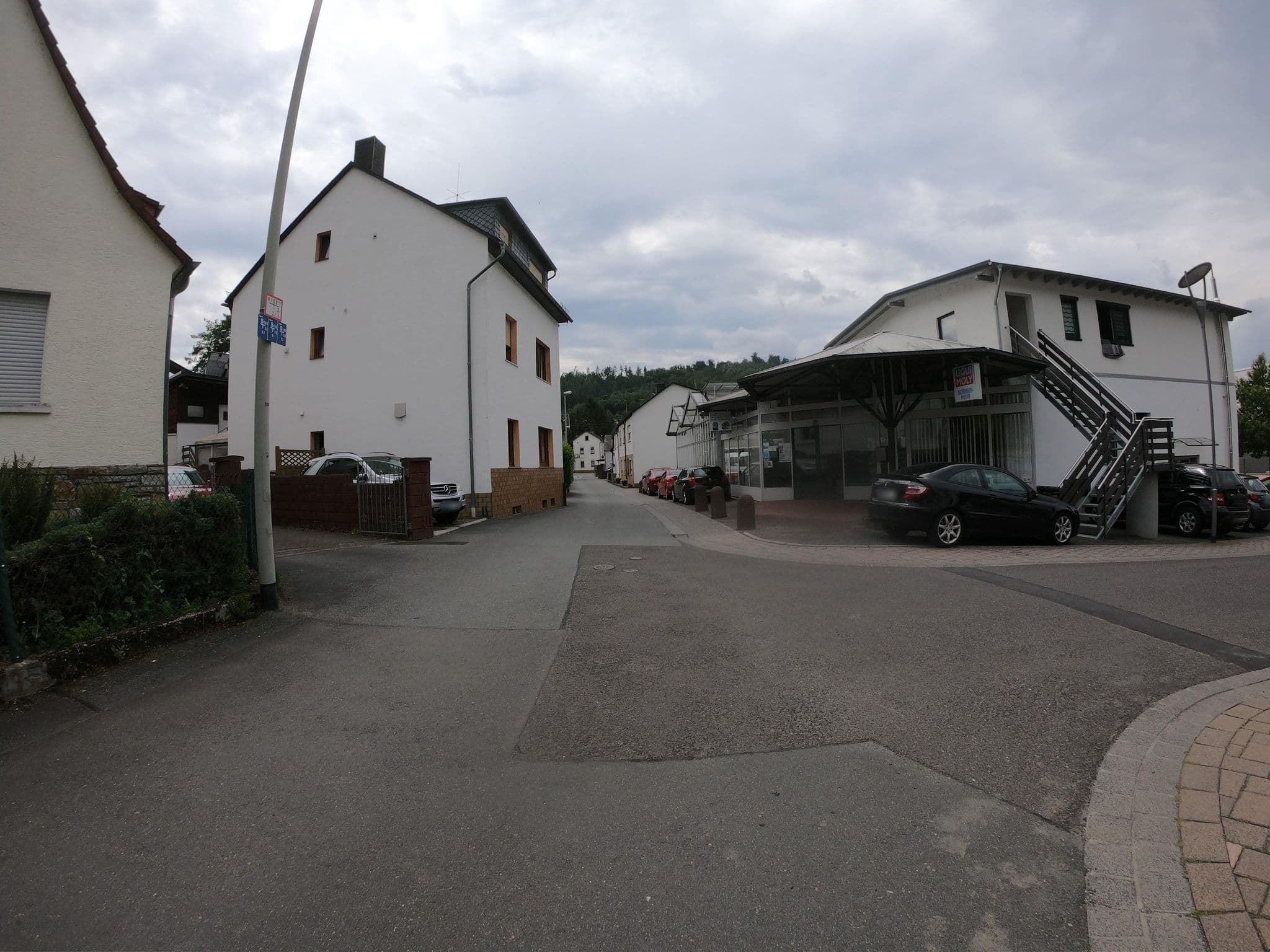 Street view near Haus Autor, Fachbach — © bernd1960 (CC BY-SA · Mapillary)