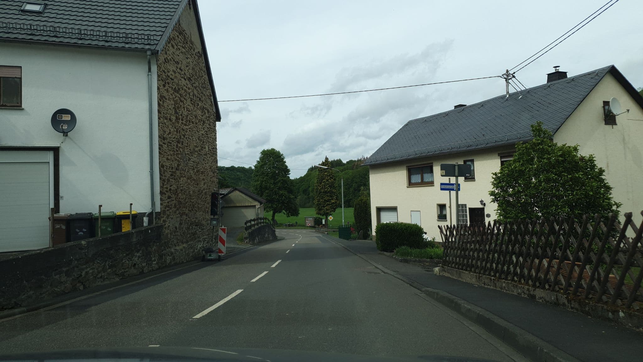Street view near Thome, Holler — © stili (CC BY-SA · Mapillary)