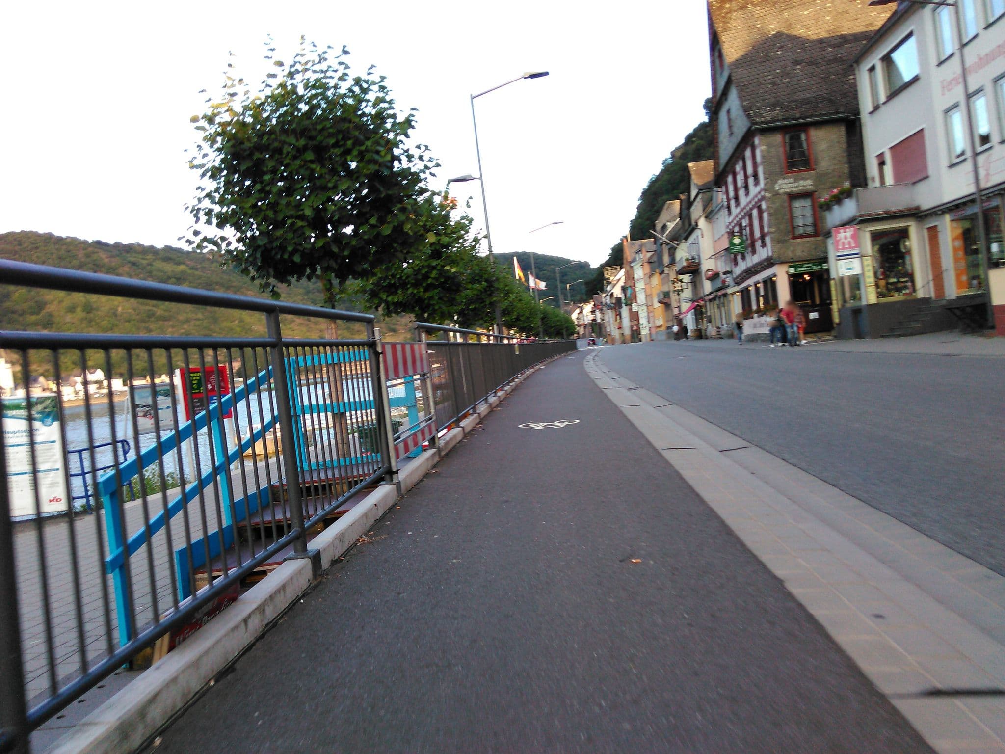 Street view near Hotel Silberne Rose, Sankt Goar — © serj_nickel (CC BY-SA · Mapillary)