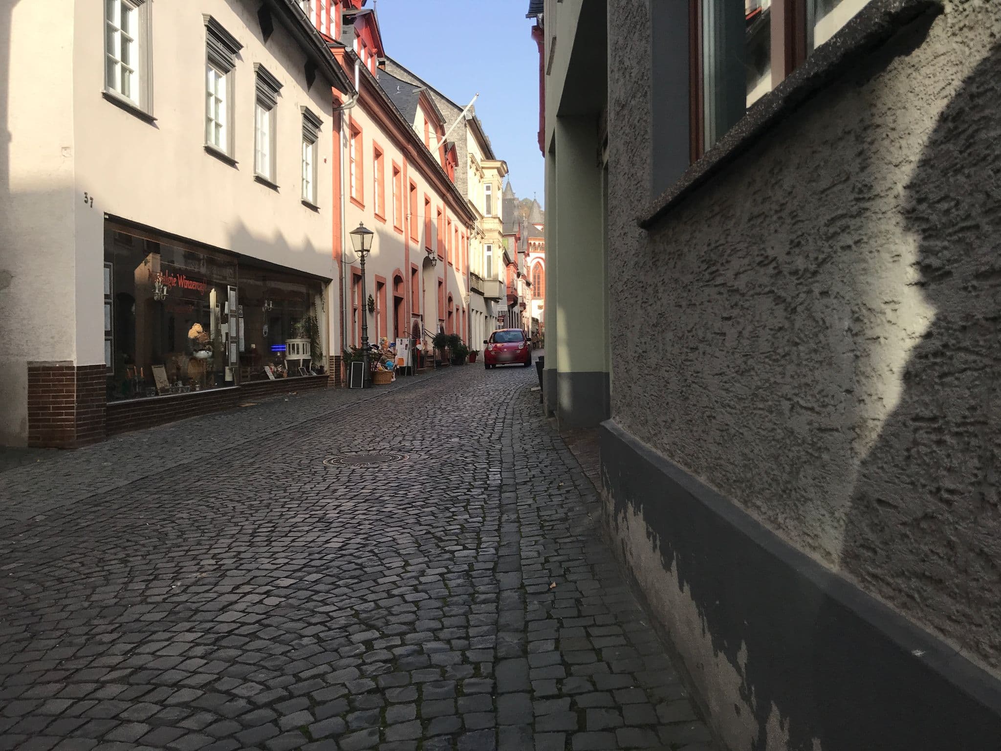 Street view near Bistro René, Bacharach — © miguel_andrade (CC BY-SA · Mapillary)