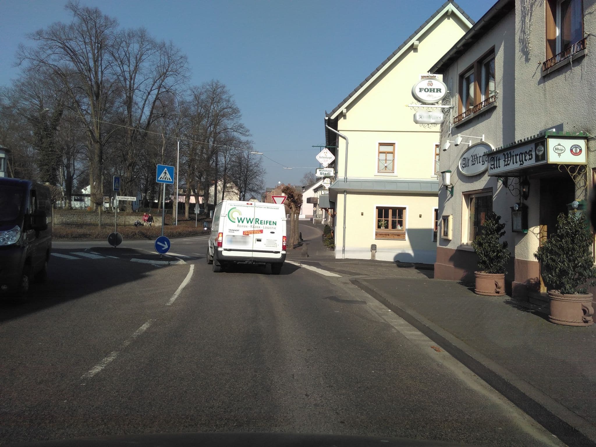 Street view near Monteurzimmer Hoffmann, Wirges — © bowallace (CC BY-SA · Mapillary)