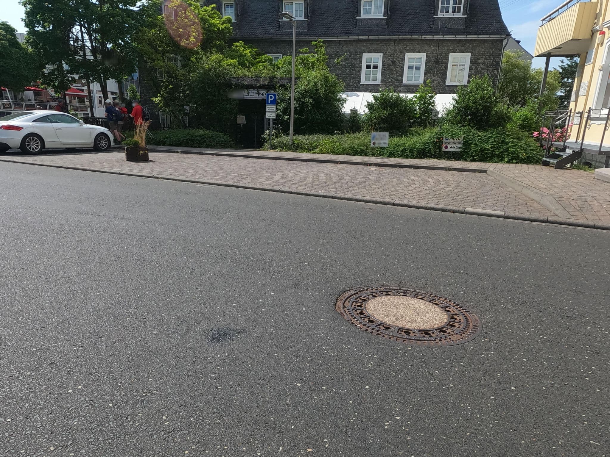 Street view near Hotel Friedrich, Hachenburg — © chuck (CC BY-SA · Mapillary)