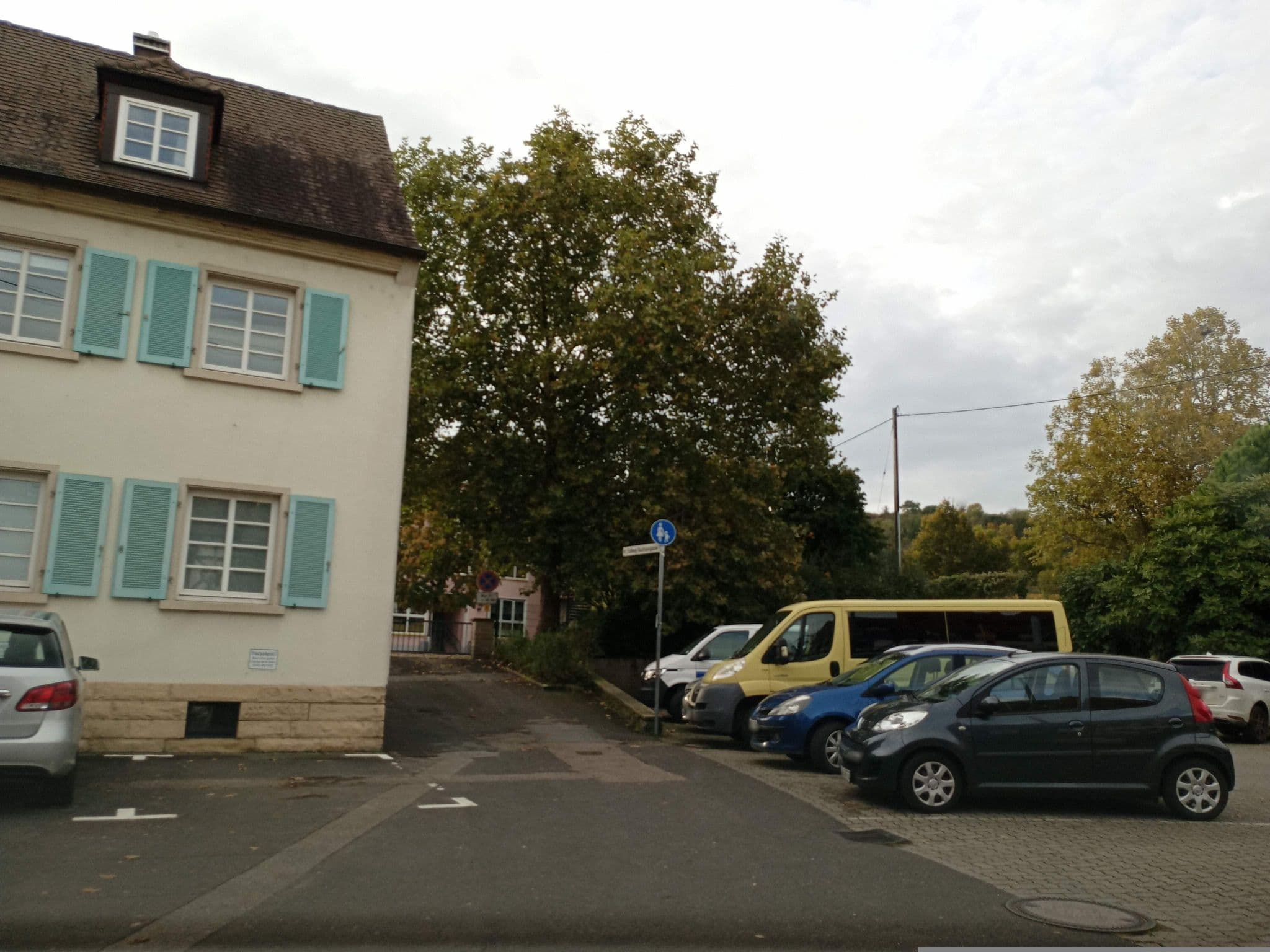 Street view near Cleo´s Hotel Kallstadt, Kallstadt — © atze02 (CC BY-SA · Mapillary)