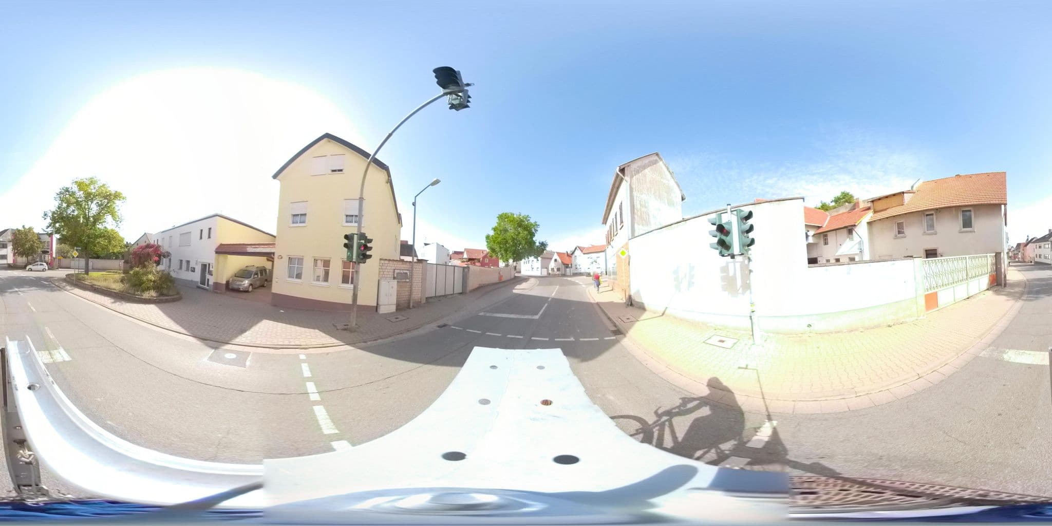 Street view near Franz-Josef Koch Pension An der Linde, Osthofen — © wegavision (CC BY-SA · Mapillary)