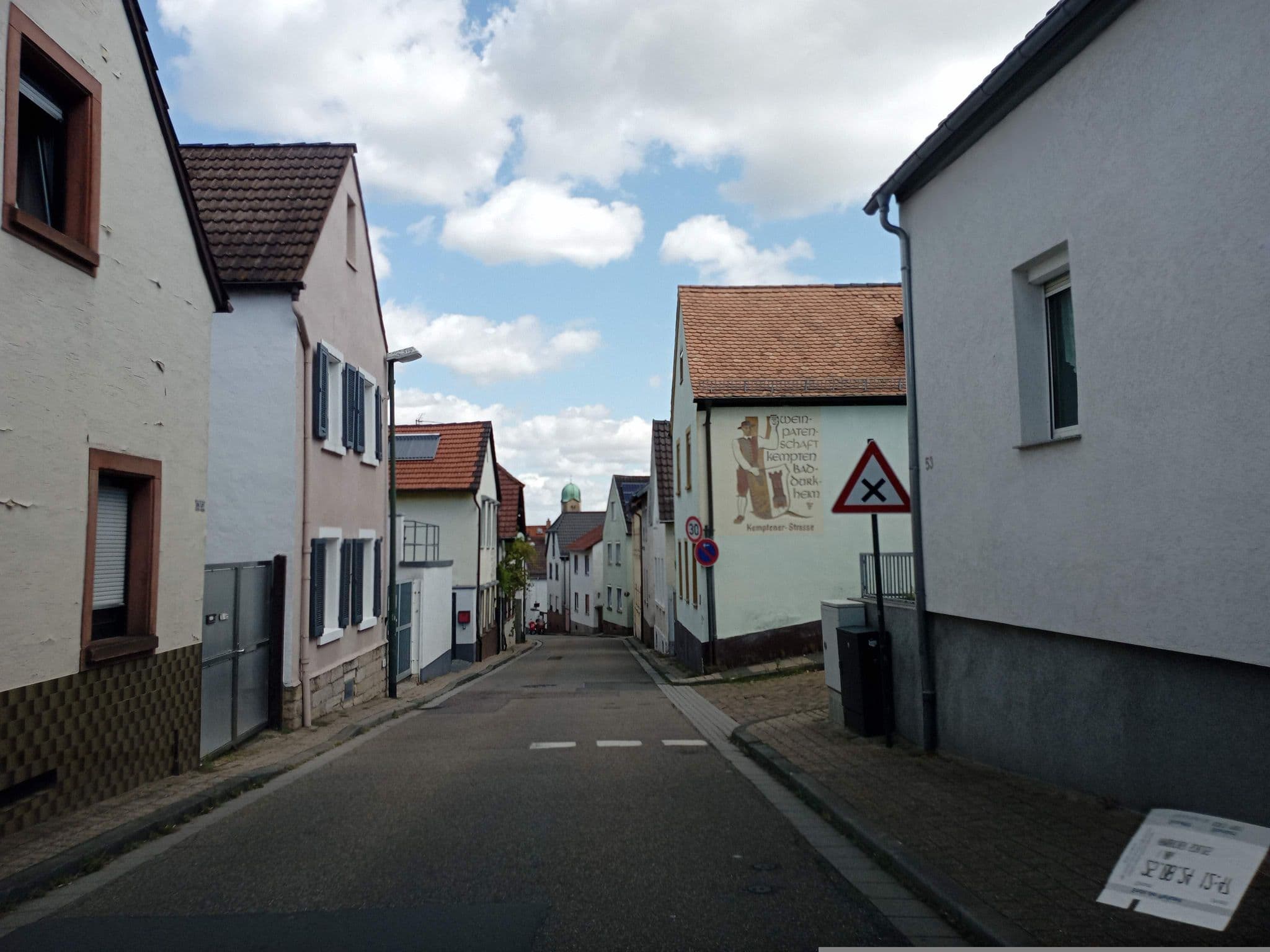 Street view near Ferienwohnung Fewo Maier Bad Dürkheim, Bad Dürkheim — © atze02 (CC BY-SA · Mapillary)