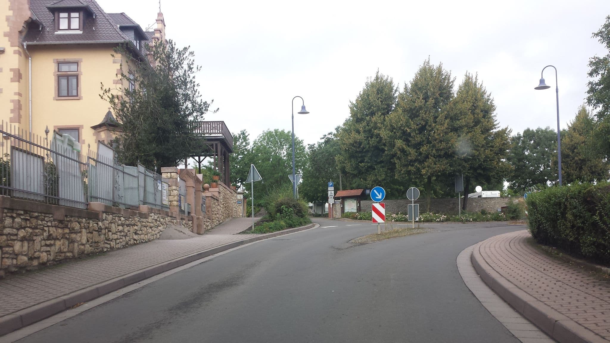 Street view near GUT LEBEN, Gundersheim — © wegavision (CC BY-SA · Mapillary)