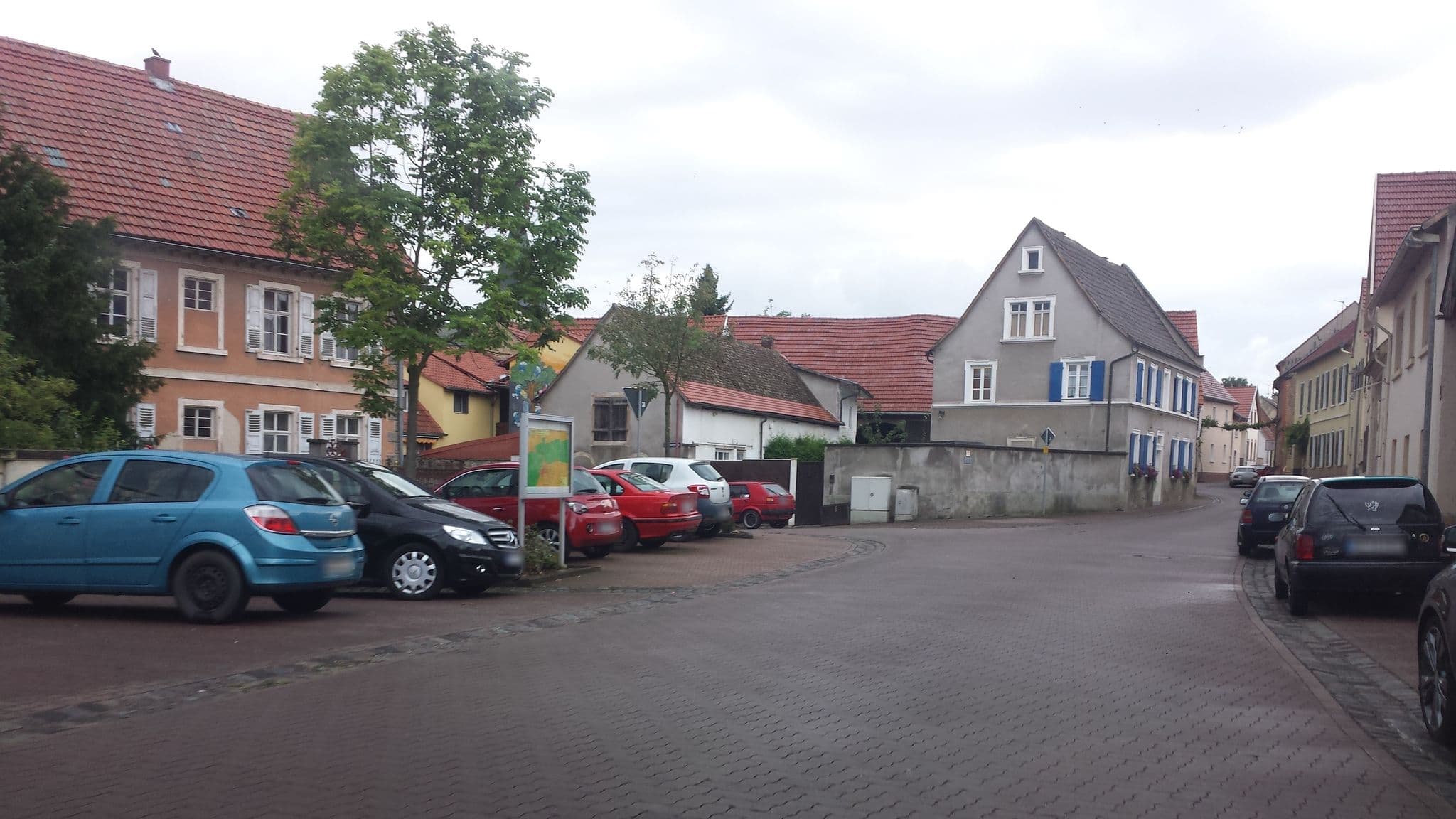 Street view near Josef Kissel Weingut, Gundersheim — © wegavision (CC BY-SA · Mapillary)