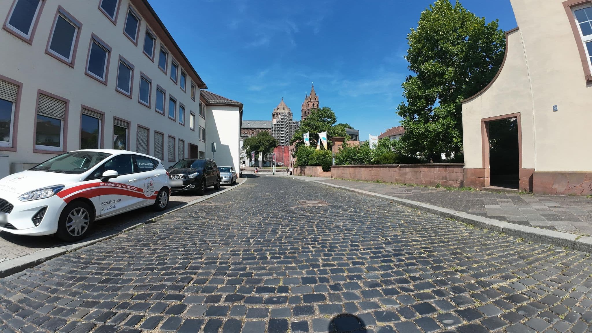 Street view near Jugendgästehaus Worms, Worms — © teddy73 (CC BY-SA · Mapillary)