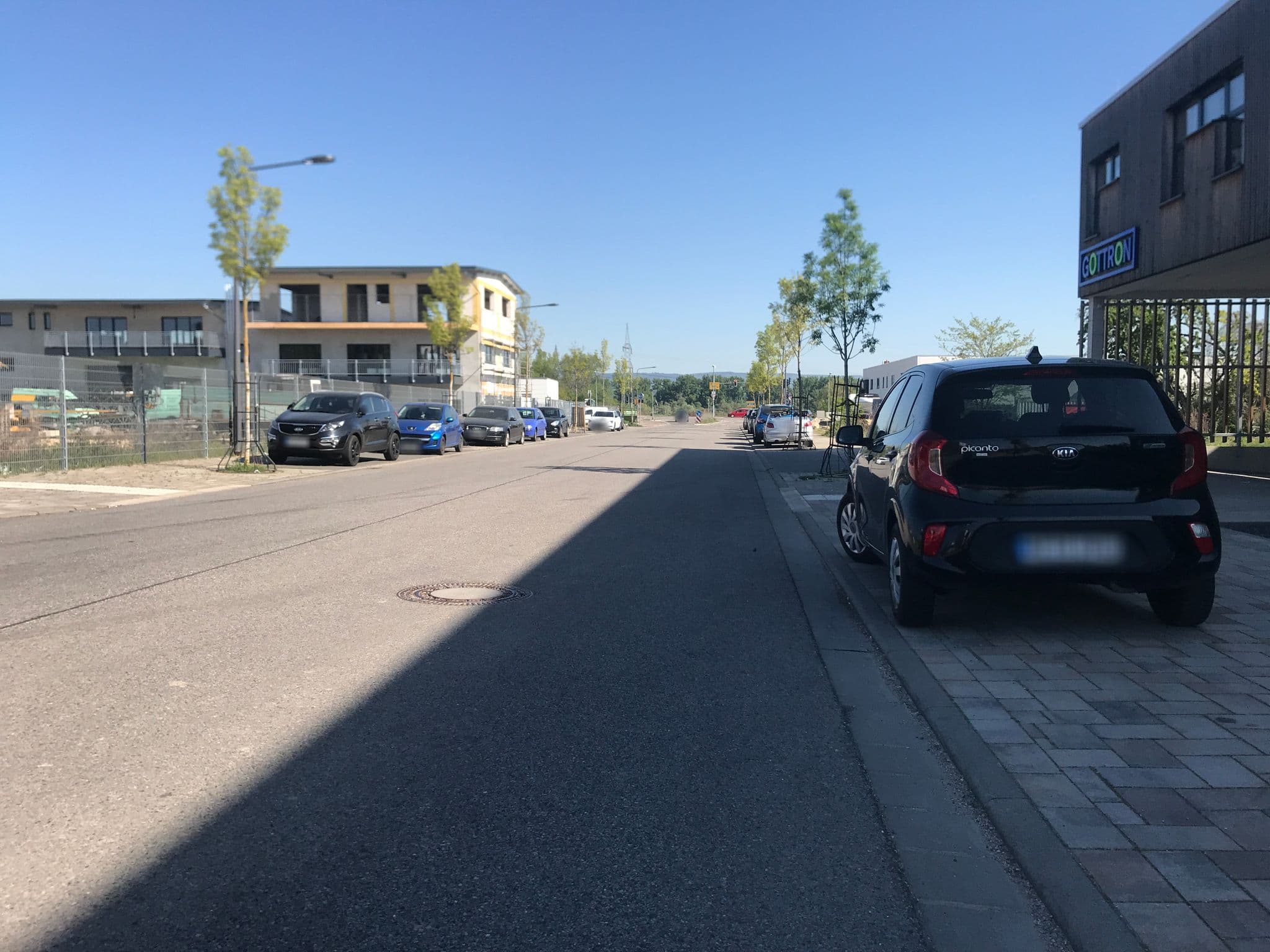 Street view near Aparthotel Parkallee, Schierstein — © miguel_andrade (CC BY-SA · Mapillary)