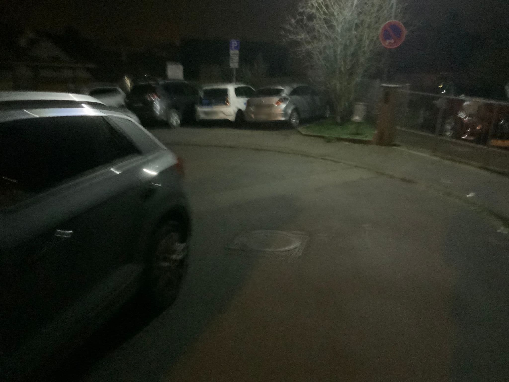 Street view near Lok-inn, Walluf — © bumi76 (CC BY-SA · Mapillary)