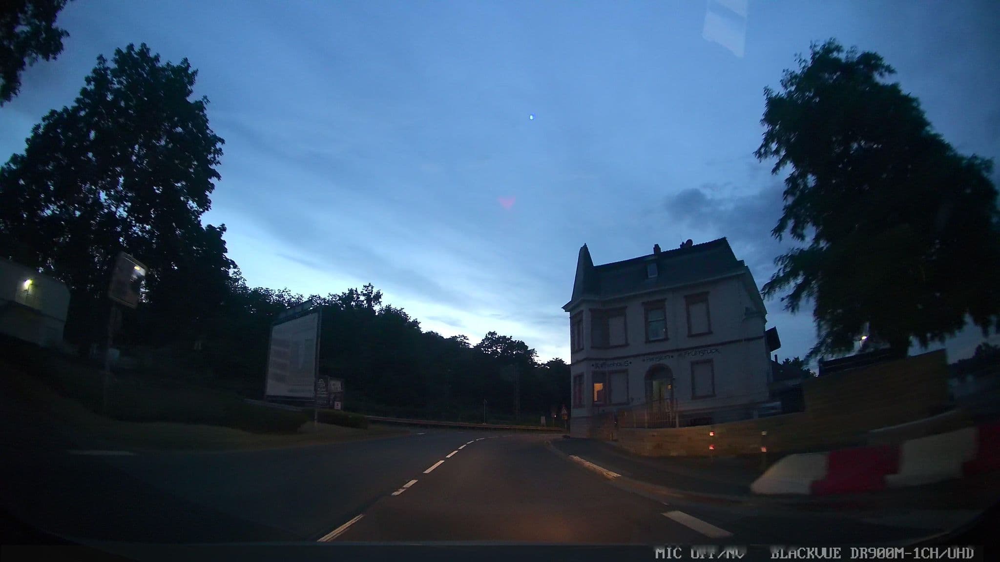 Street view near Pension Hübner, Oppenheim — © chuck (CC BY-SA · Mapillary)