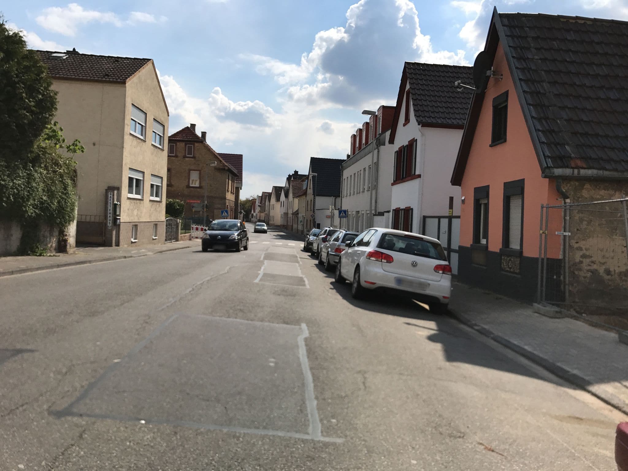 Street view near Hotel Ackermann, Mainz — © miguel_andrade (CC BY-SA · Mapillary)