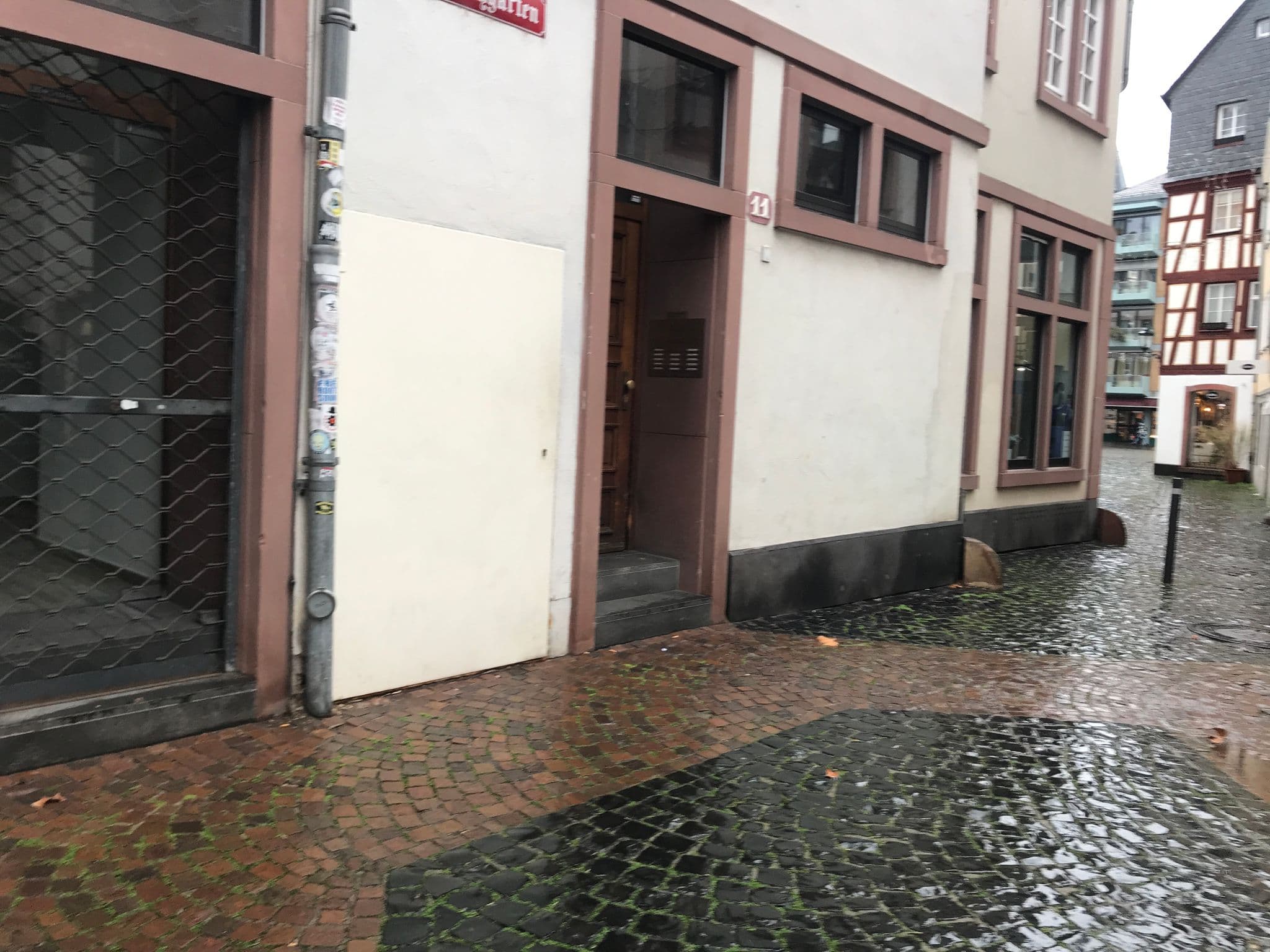 Street view near Appartment Kirschgarten, Kastel — © miguel_andrade (CC BY-SA · Mapillary)