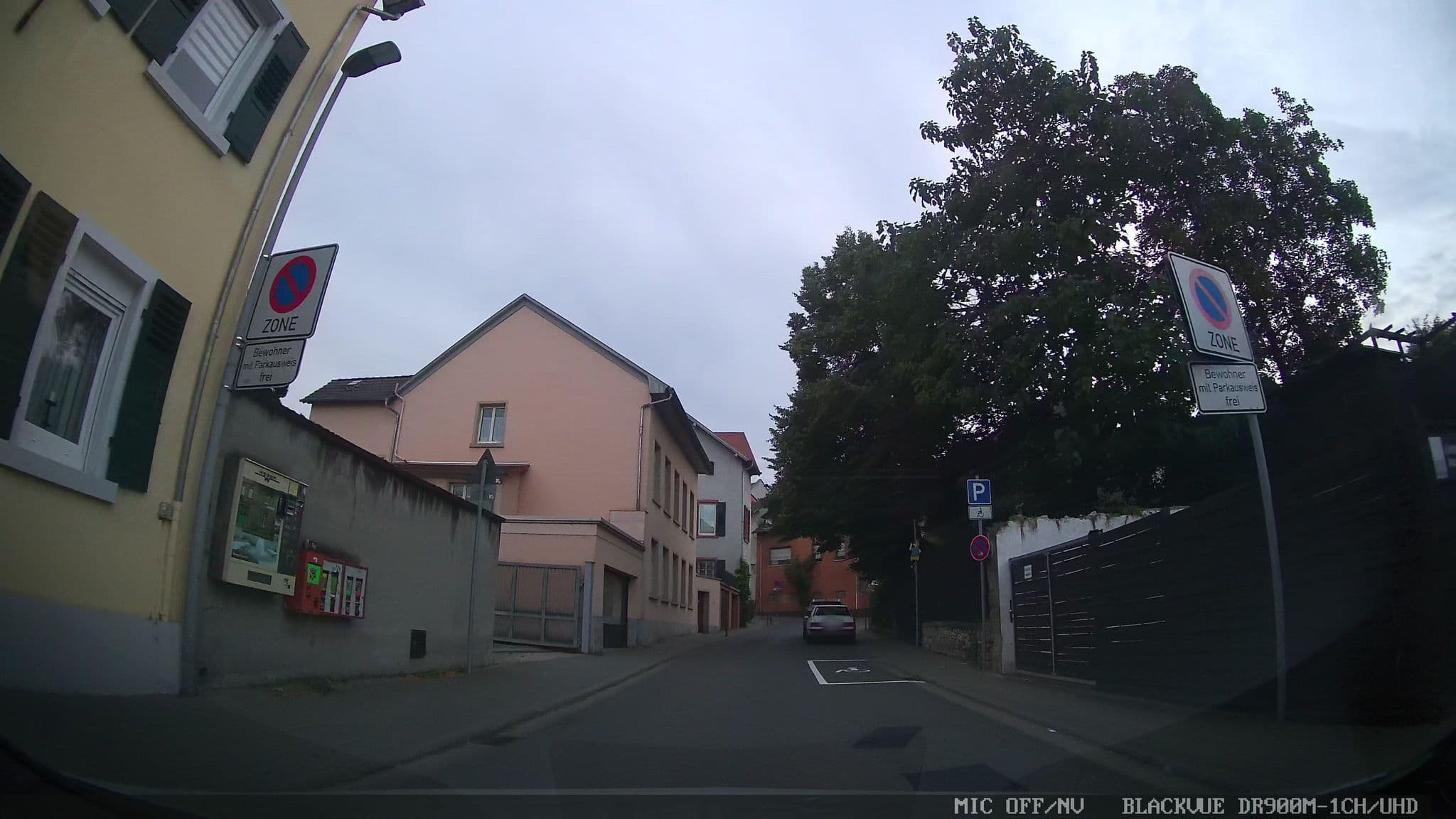 Street view near Oppenheimer Hof, Oppenheim — © chuck (CC BY-SA · Mapillary)