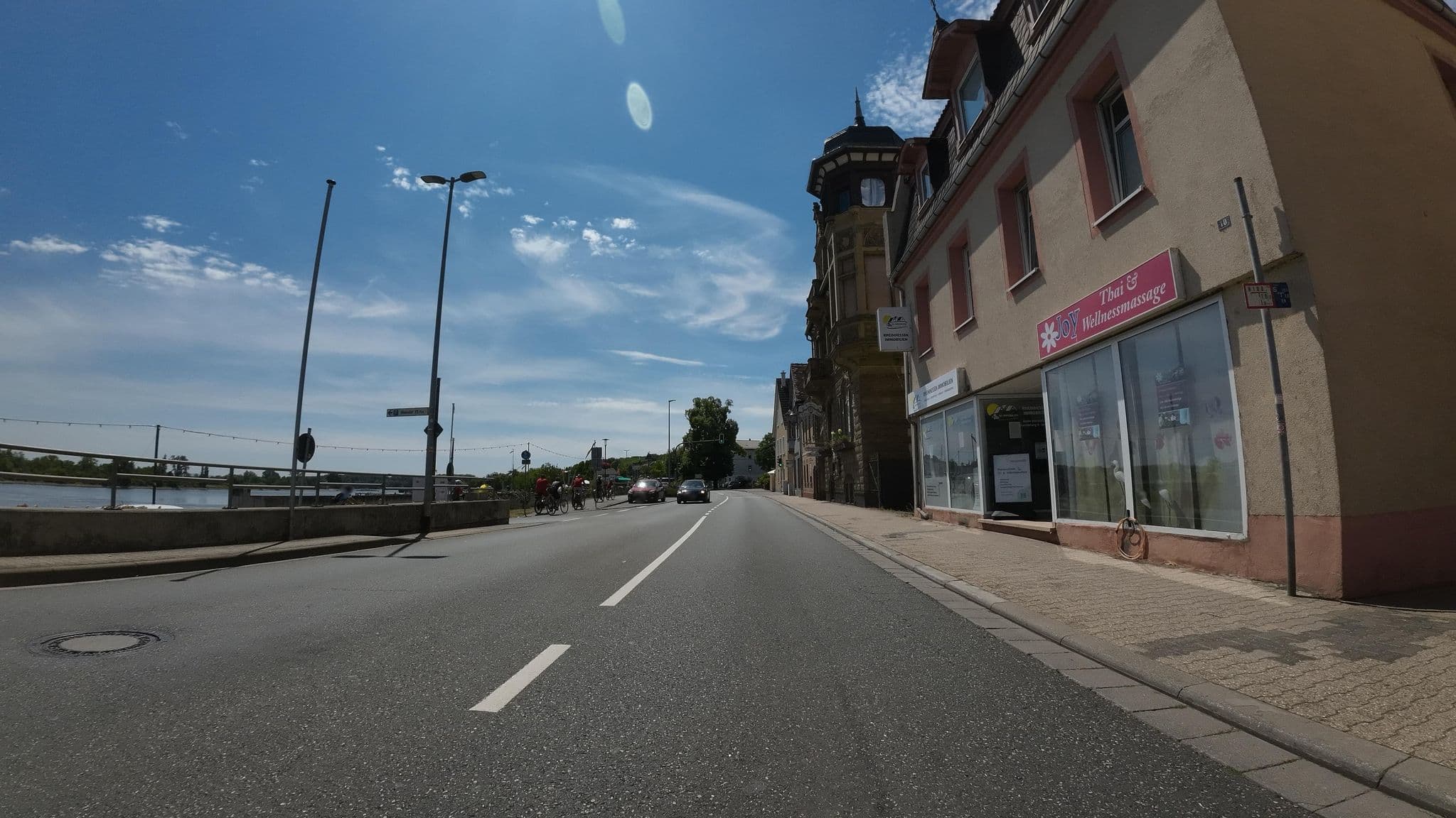 Street view near Rheinhotel Nierstein, Nierstein — © teddy73 (CC BY-SA · Mapillary)