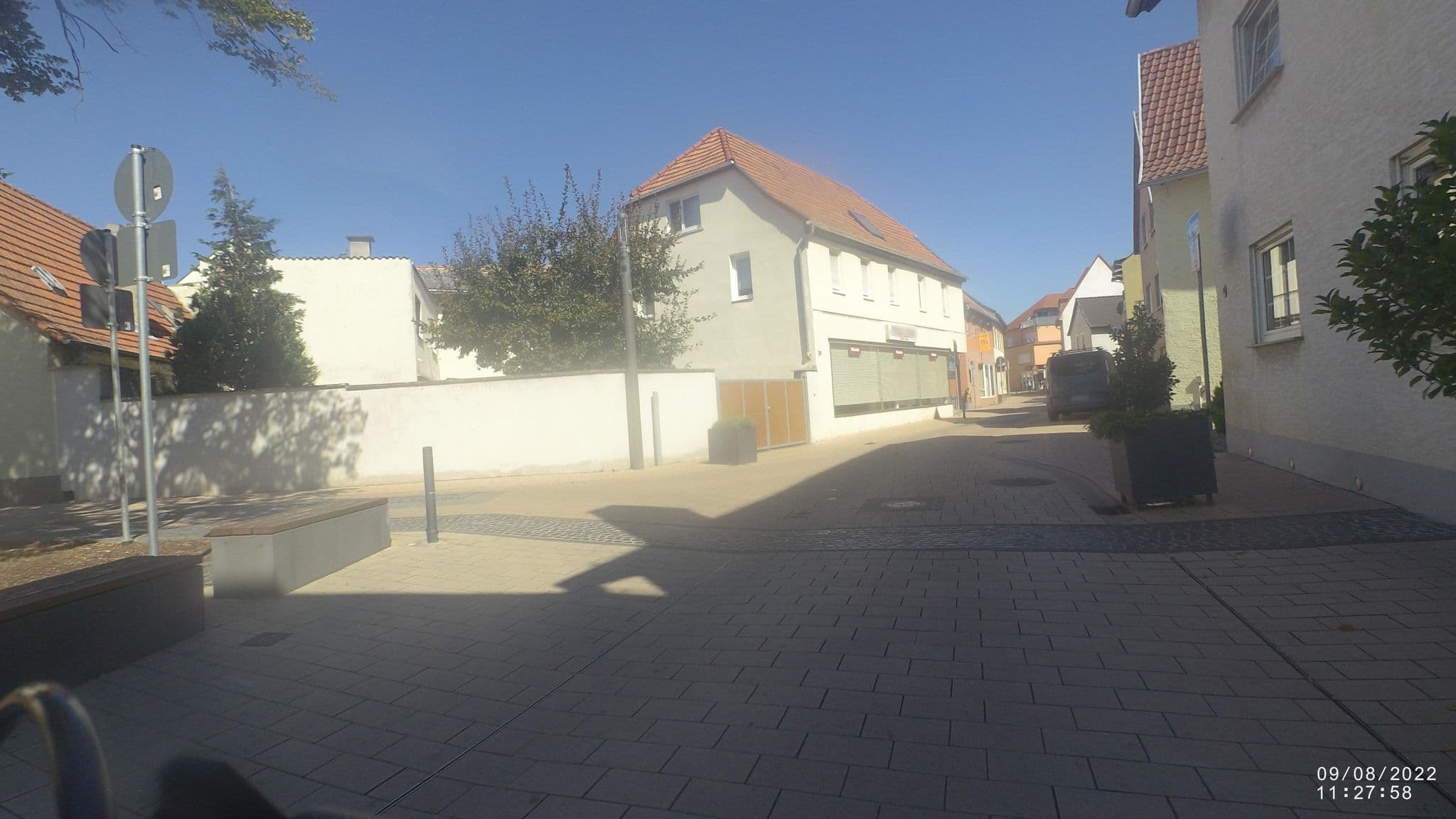 Street view near Hotel Wasseruhr, Wörrstadt — © VIA_CH (CC BY-SA · Mapillary)