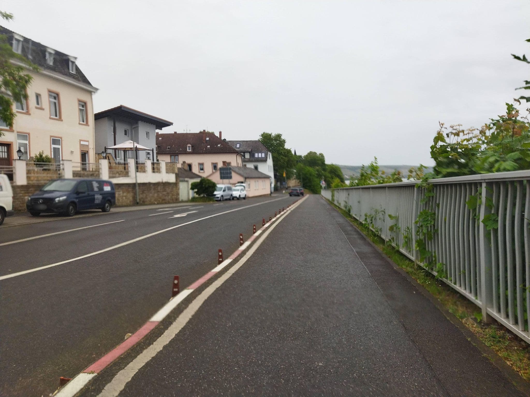 Street view near Cafe Rheinblick, Oppenheim — © changchun1 (CC BY-SA · Mapillary)
