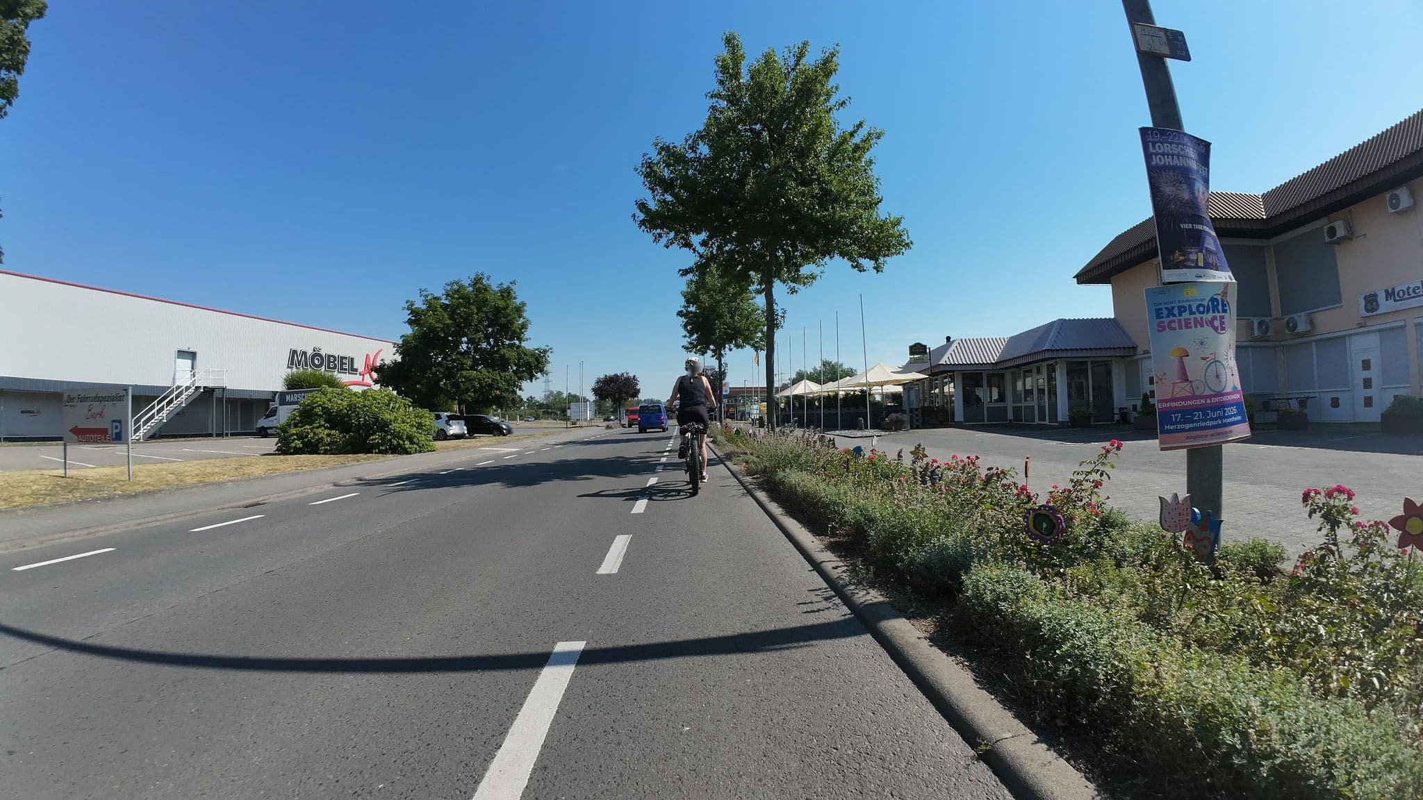 Street view near Route 44 Motel und Appartements, Biblis — © teddy73 (CC BY-SA · Mapillary)