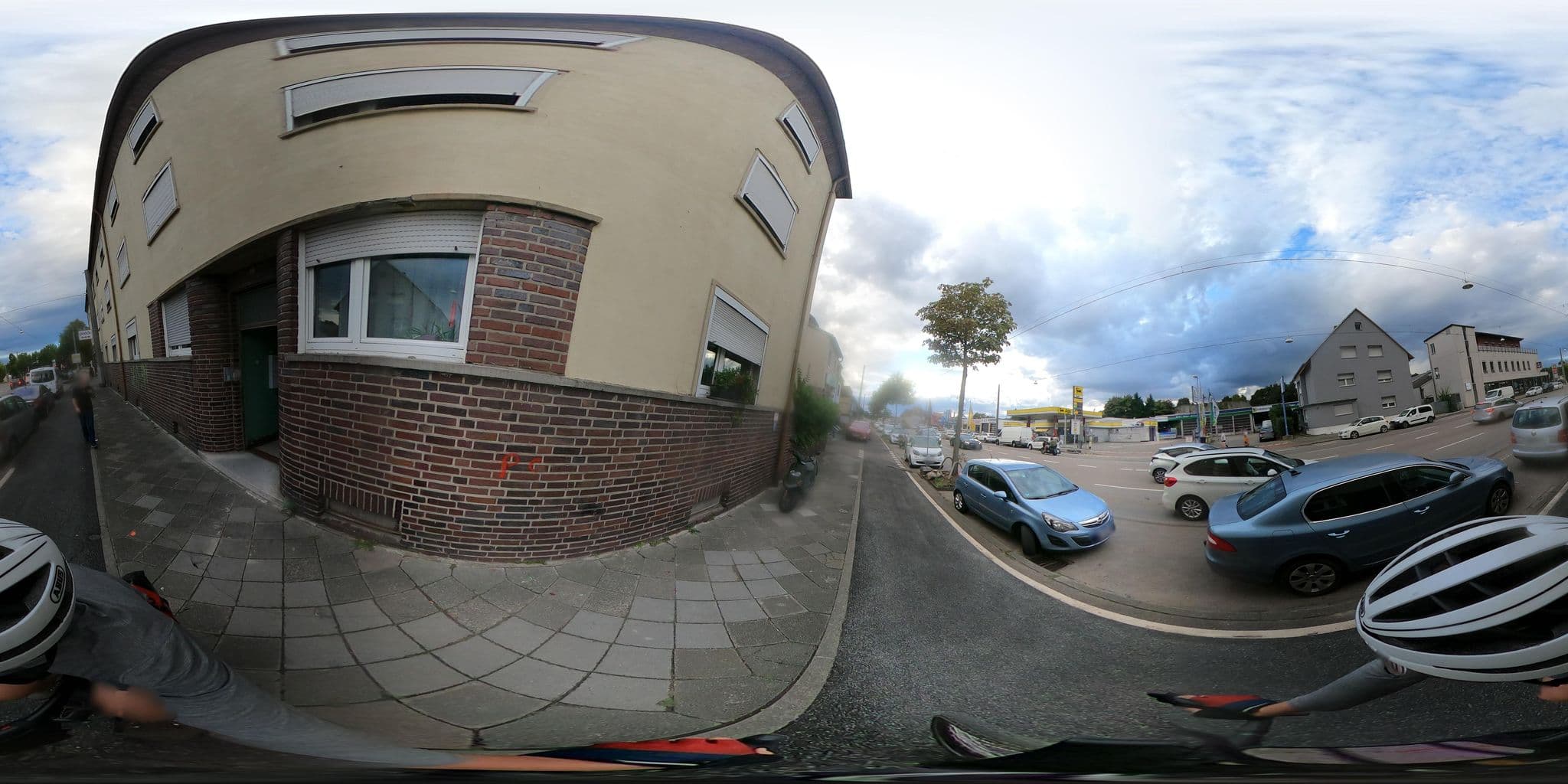 Street view near Bilharz Inh. Marin Petre Pension in Neckarstadt-West, Mannheim — © RadNETZ (CC BY-SA · Mapillary)