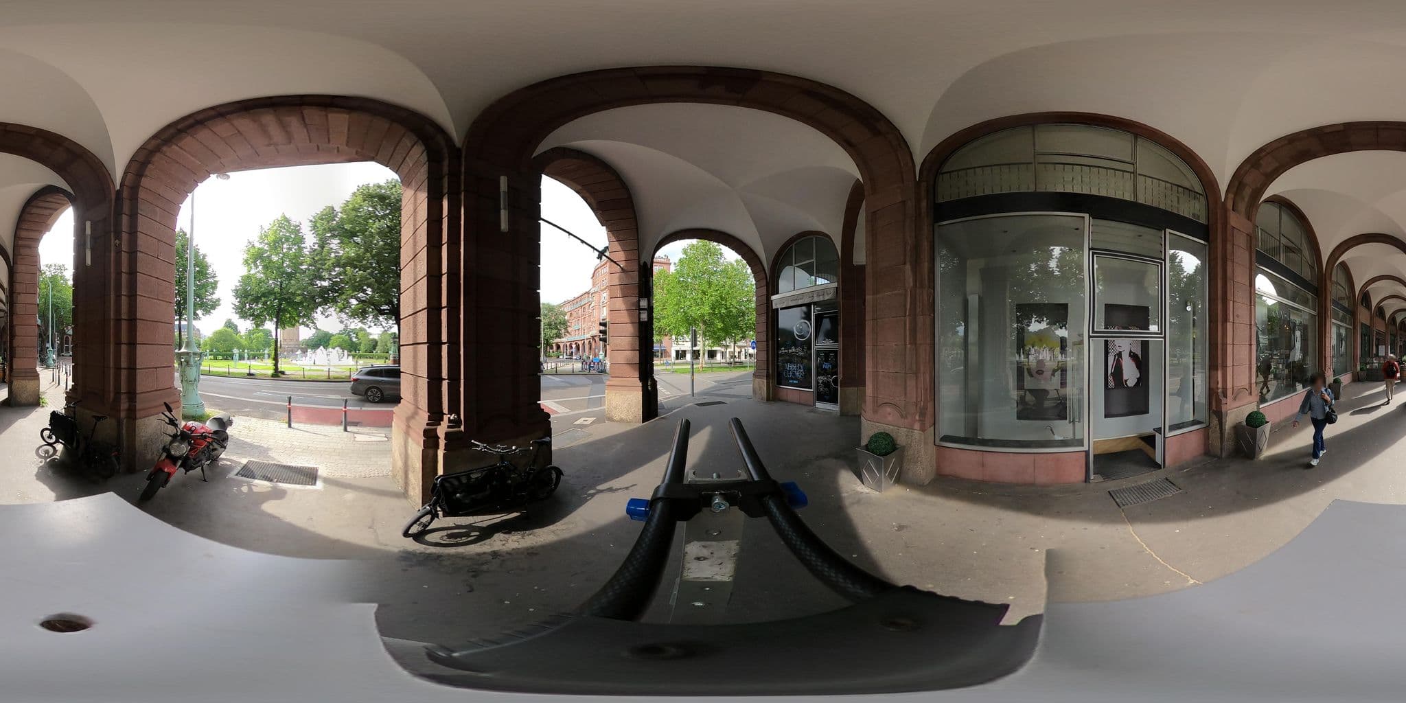 Street view near Steigenberger Mannheimer Hof Mannheim, Mannheim — © wegavision (CC BY-SA · Mapillary)