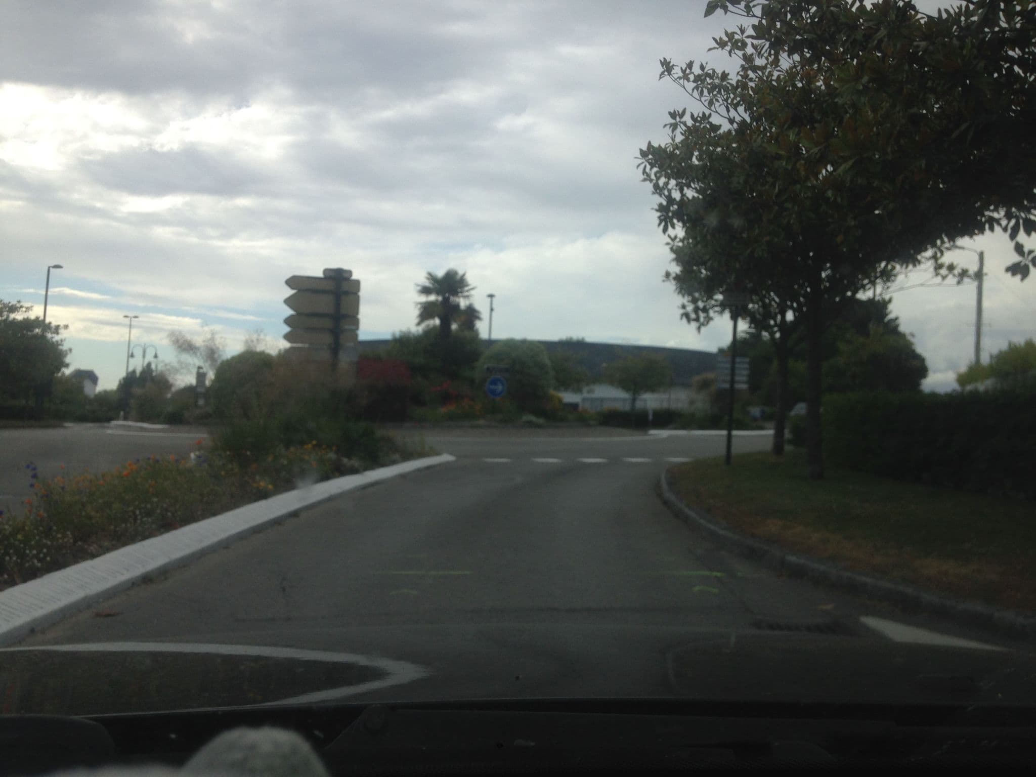 Street view near Hôtel - Restaurant Les Alignements, Carnac — © arvaot (CC BY-SA · Mapillary)
