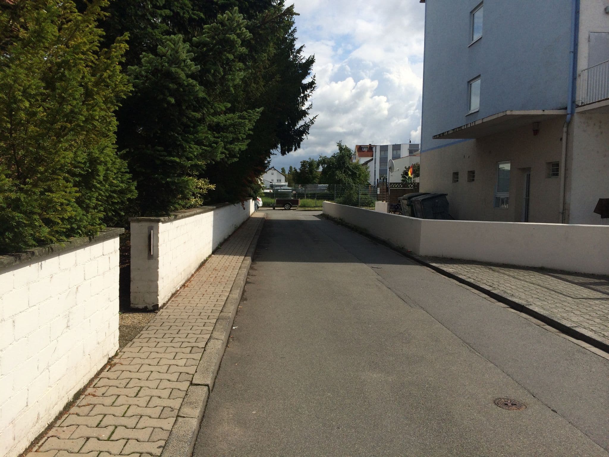 Street view near Albatros Dependance Hotel Frankfurt, Mörfelden-Walldorf — © chuck (CC BY-SA · Mapillary)