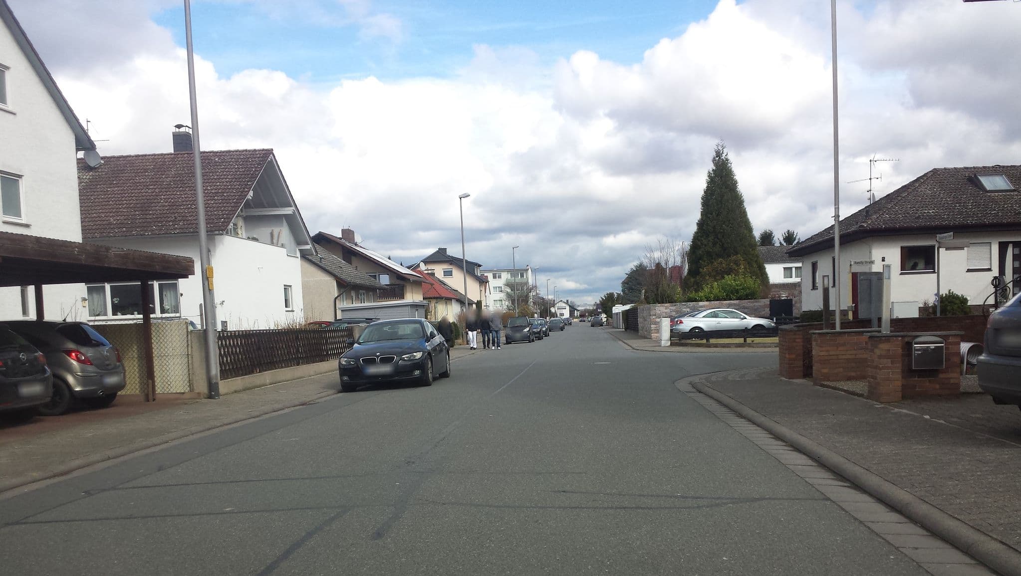 Street view near legend otel, Biebesheim — © wegavision (CC BY-SA · Mapillary)