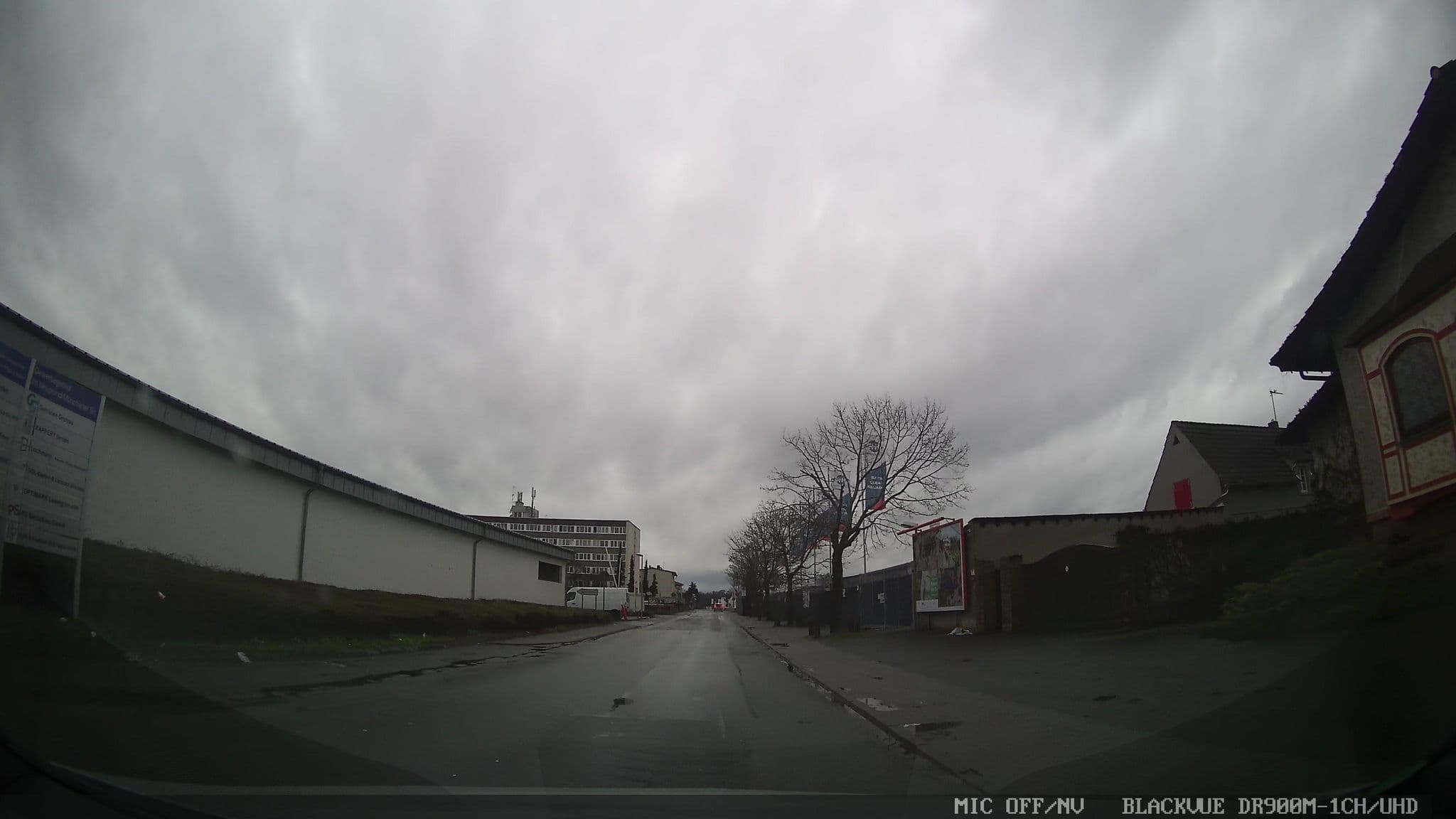 Street view near Gasthaus Tannenhof, Groß-Gerau — © chuck (CC BY-SA · Mapillary)