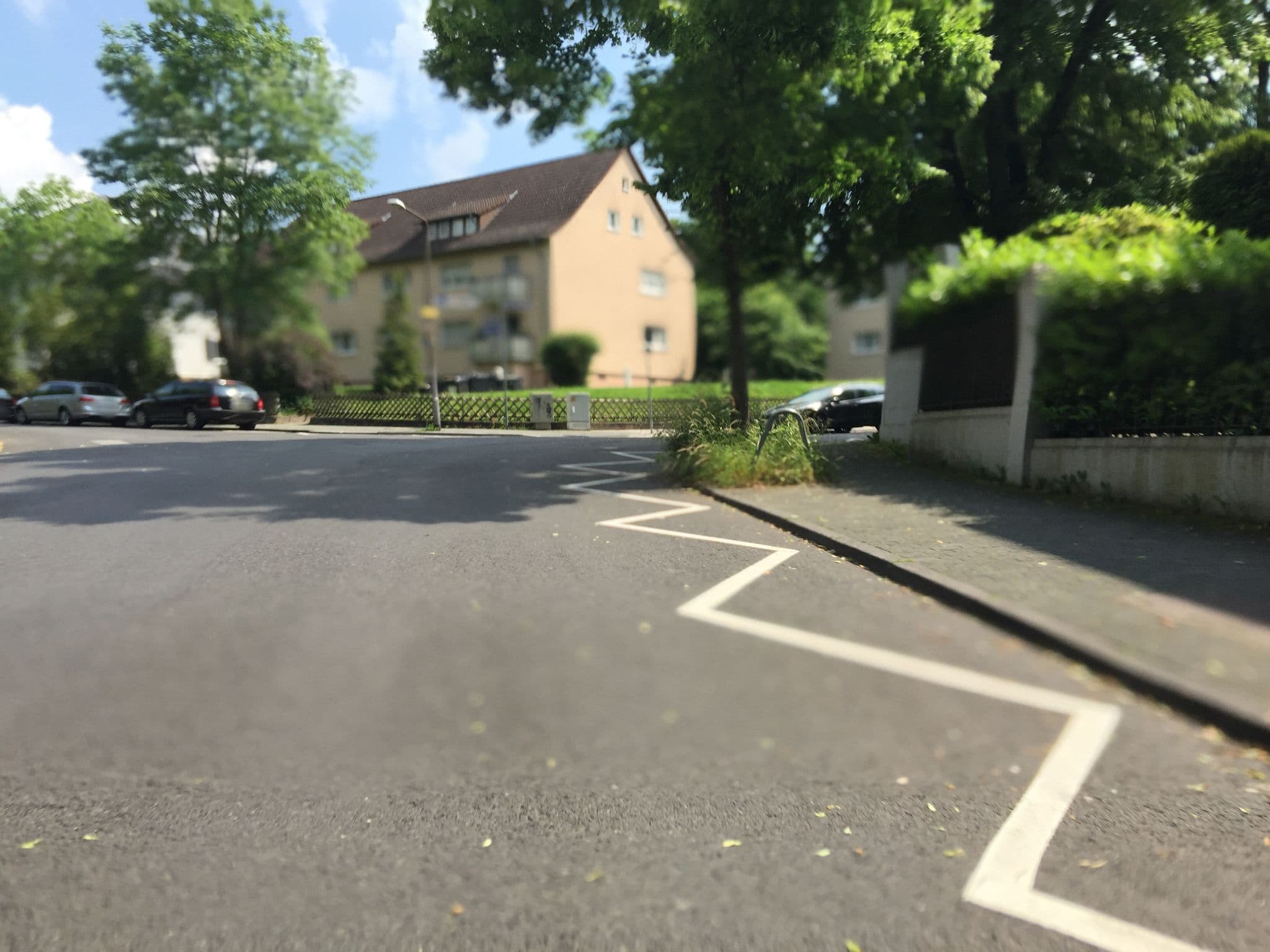 Street view near Villa Rossi, Wiesbaden — © geomorgan (CC BY-SA · Mapillary)