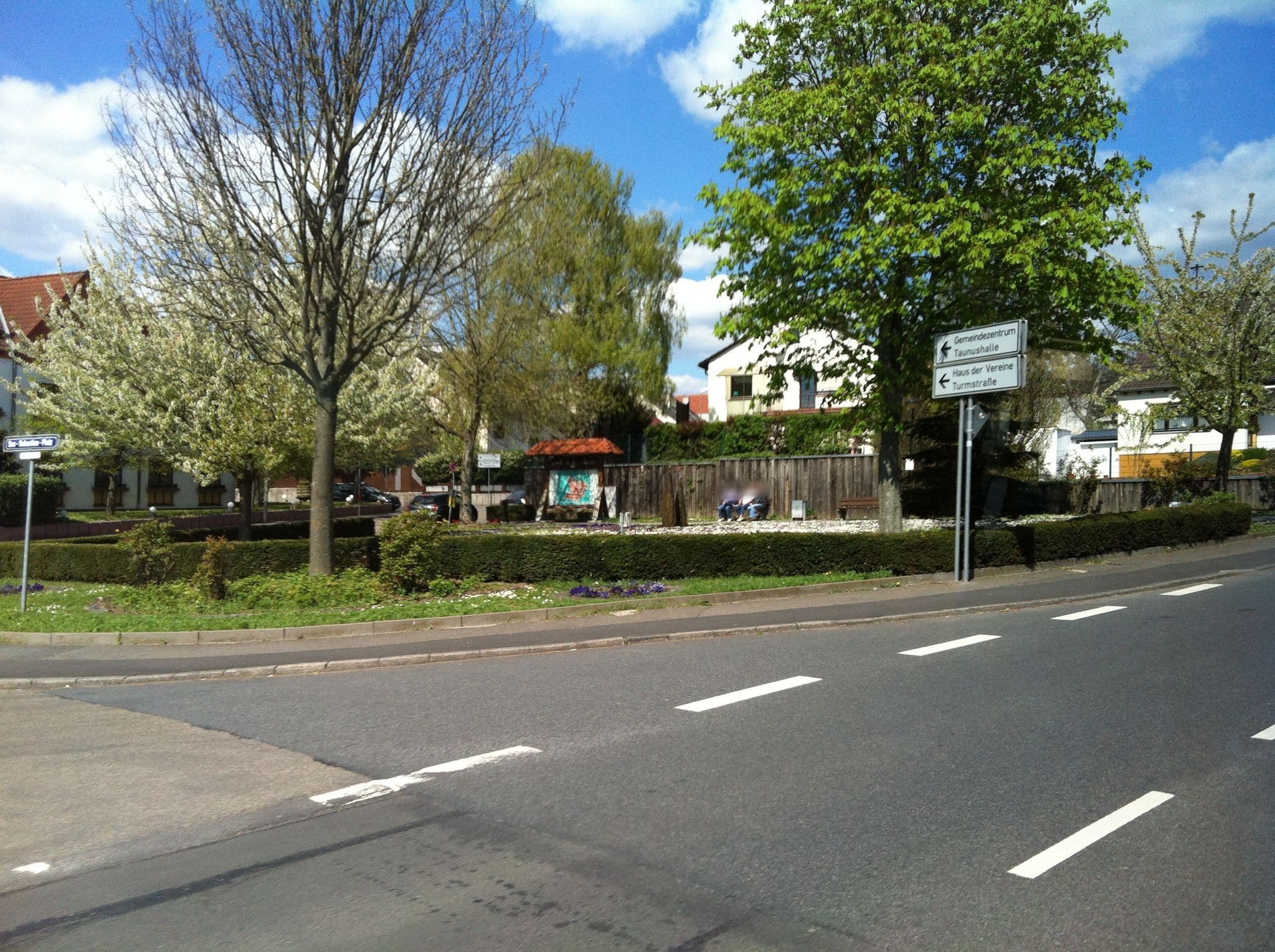 Street view near Hotel Stolberg Wiesbaden, Nordenstadt — © miguel_andrade (CC BY-SA · Mapillary)