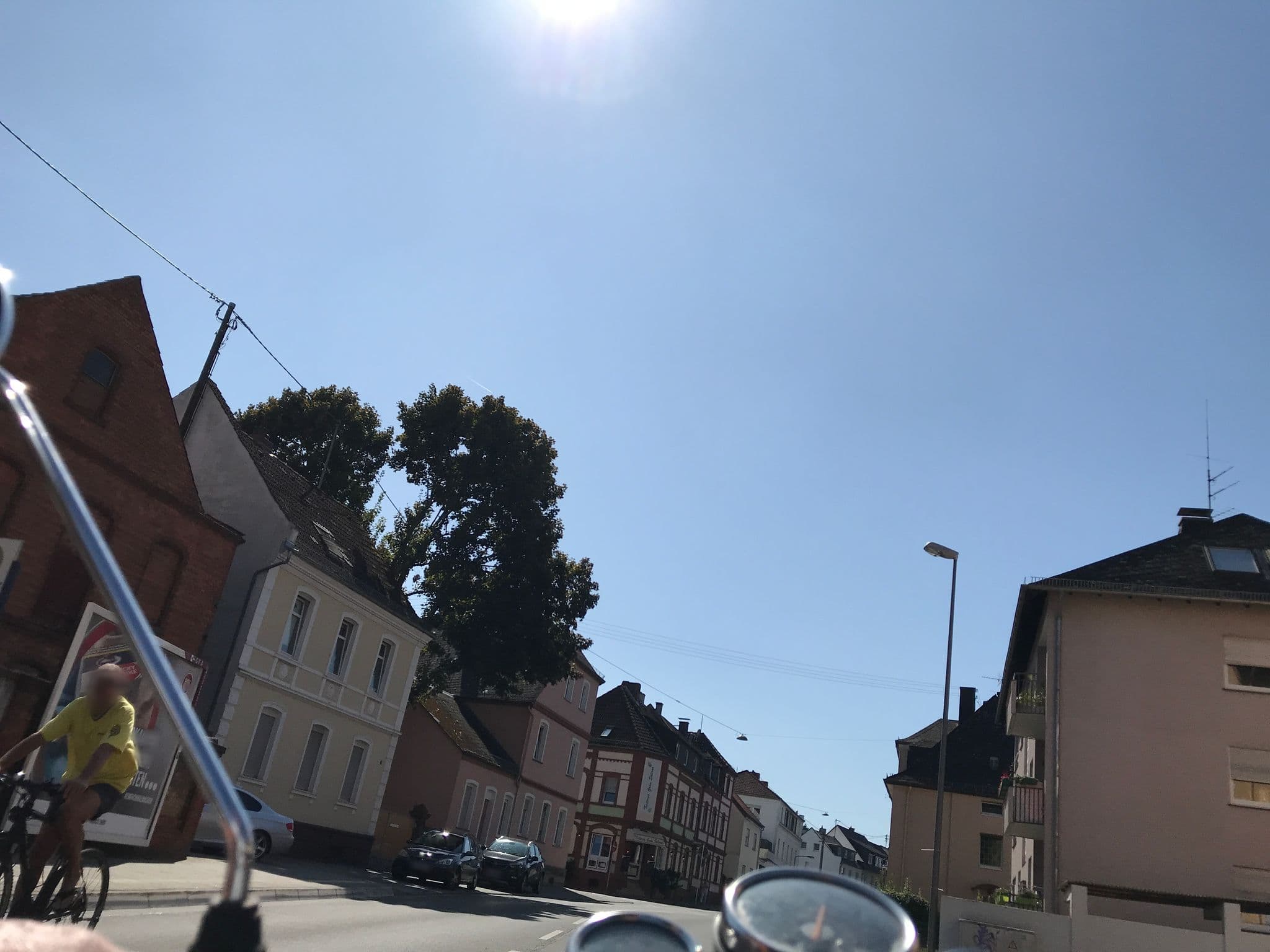 Street view near Hotel Bierstadter Hof, Bierstadt — © marpa (CC BY-SA · Mapillary)