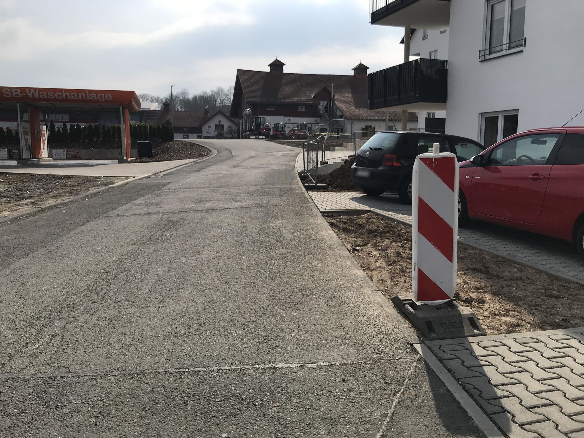 Street view near Gutshof Herborn GmbH, Herborn — © troher15 (CC BY-SA · Mapillary)